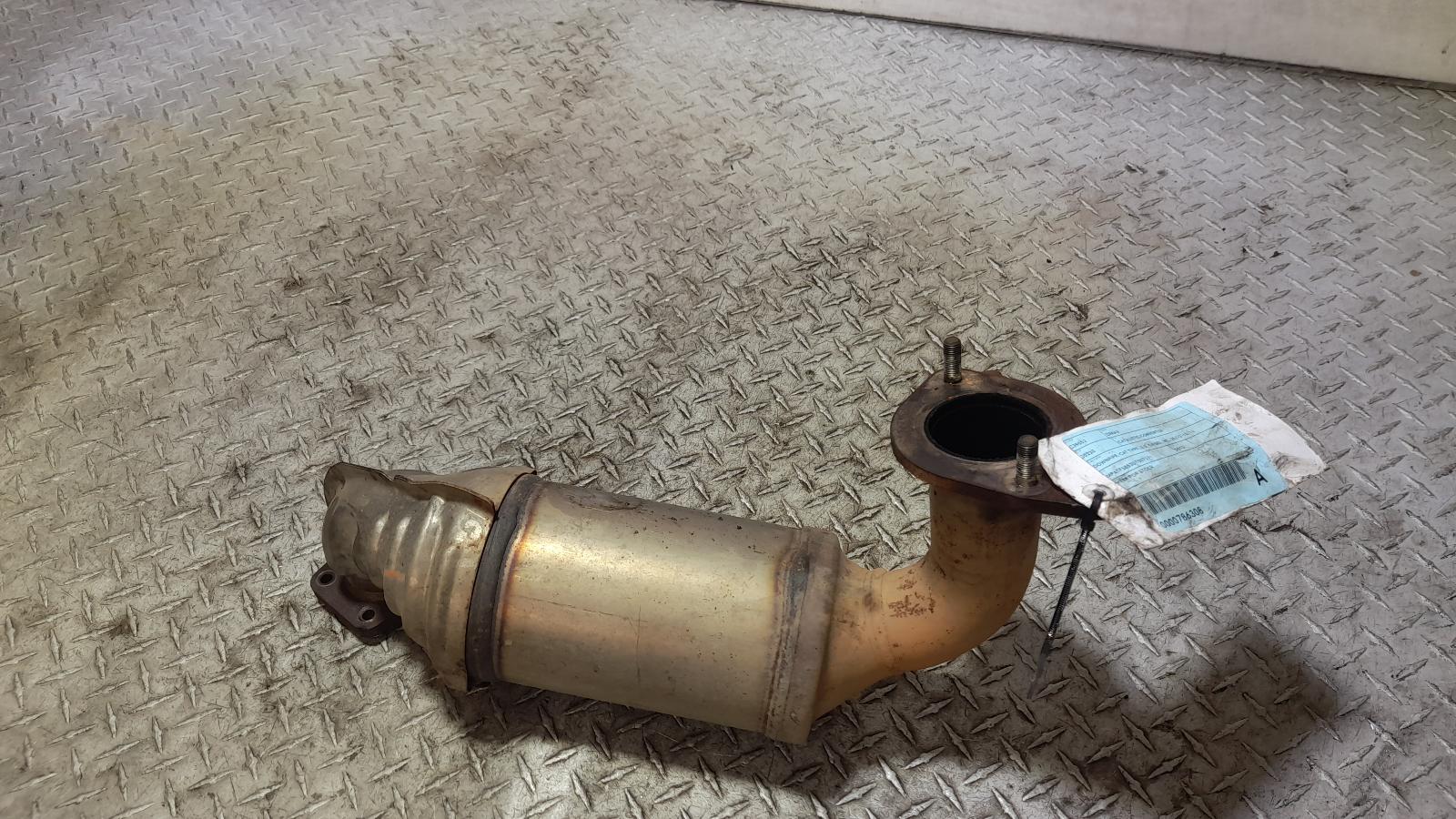 View Auto part Catalytic Converter Isuzu Dmax 2013