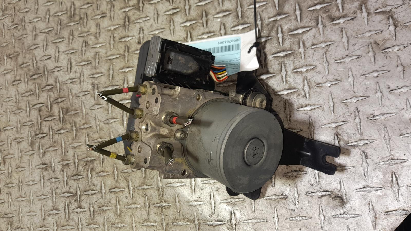 View Auto part Abs Pump/Modulator Isuzu Dmax 2013