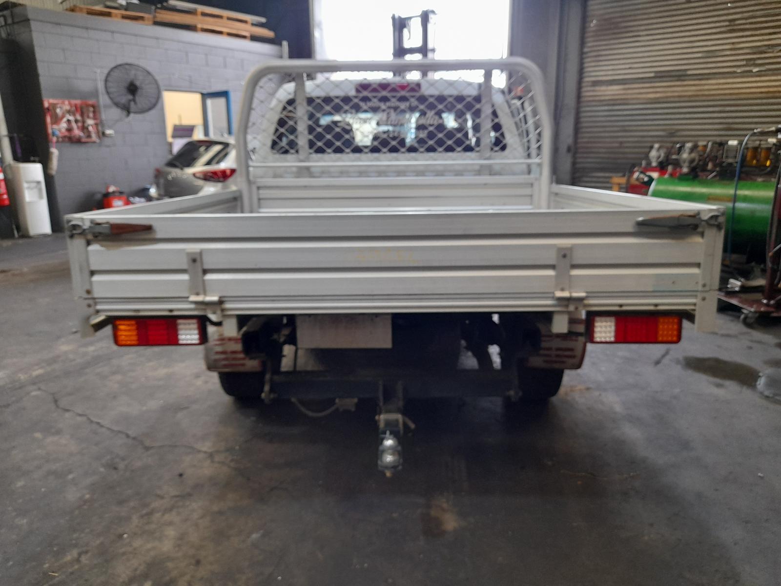 View Auto part Rear/Tailgate Glass Isuzu Dmax 2013