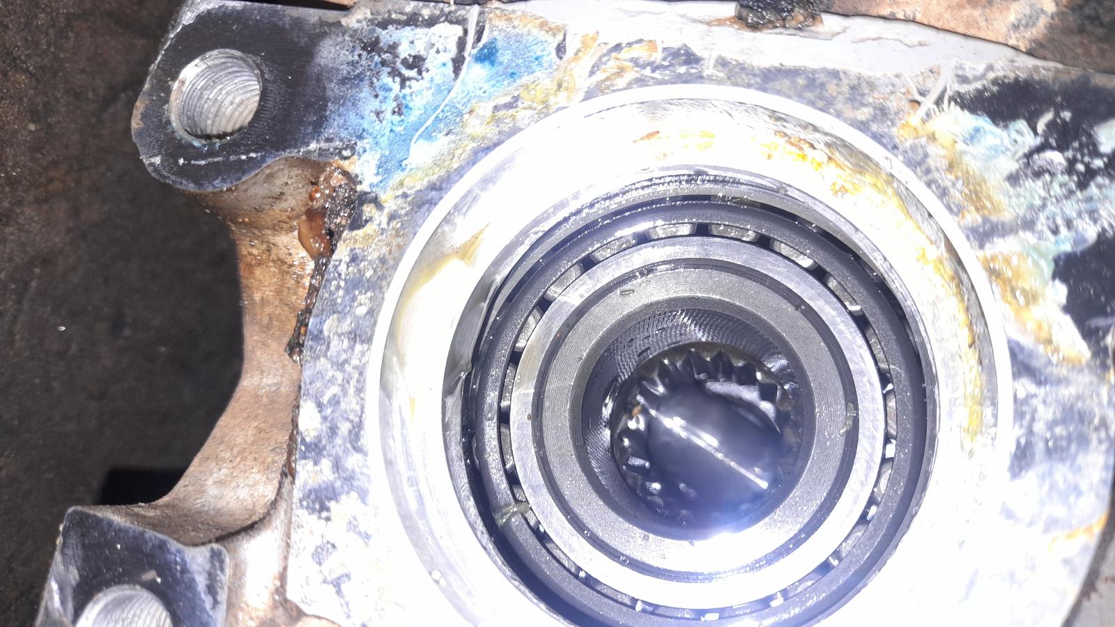 View Auto part Differential Centre Isuzu Dmax 2013