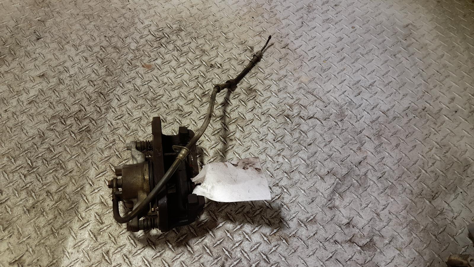 View Auto part Caliper Mitsubishi Triton 2015