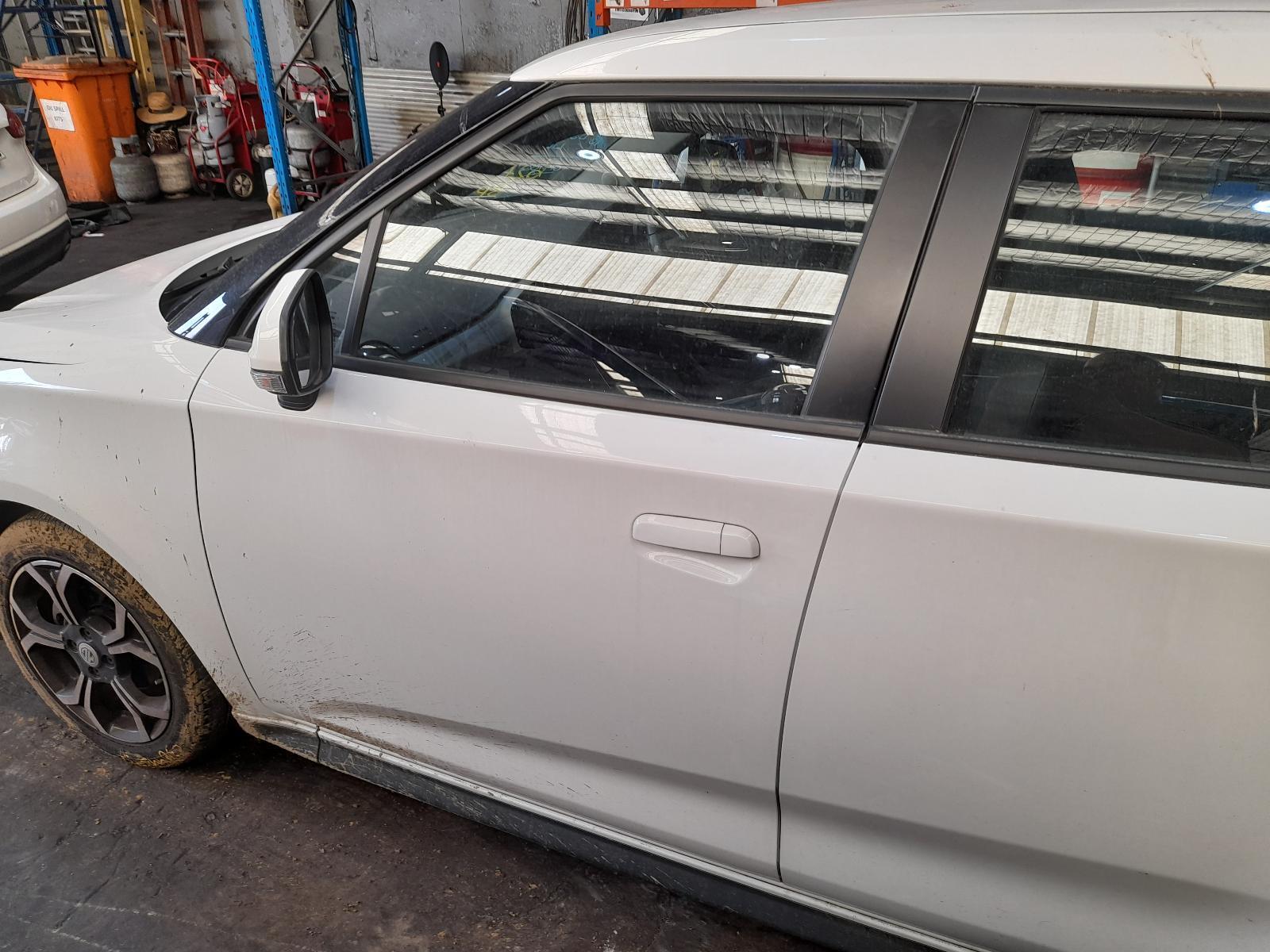 View Auto part Left Front Window Reg/Motor Mg Mg3 2022