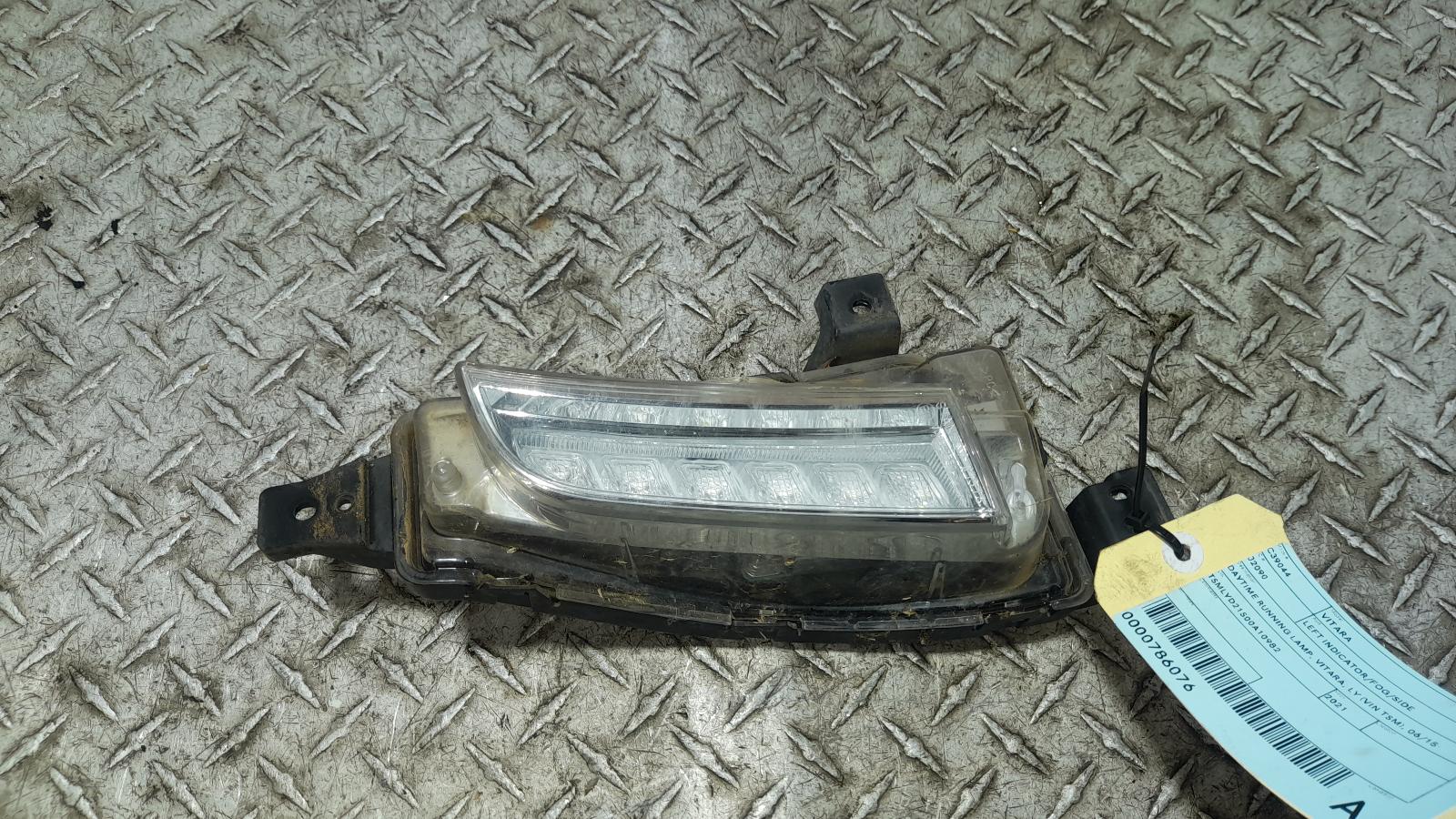 View Auto part Left Indicator/Fog/Side Suzuki Vitara 2021