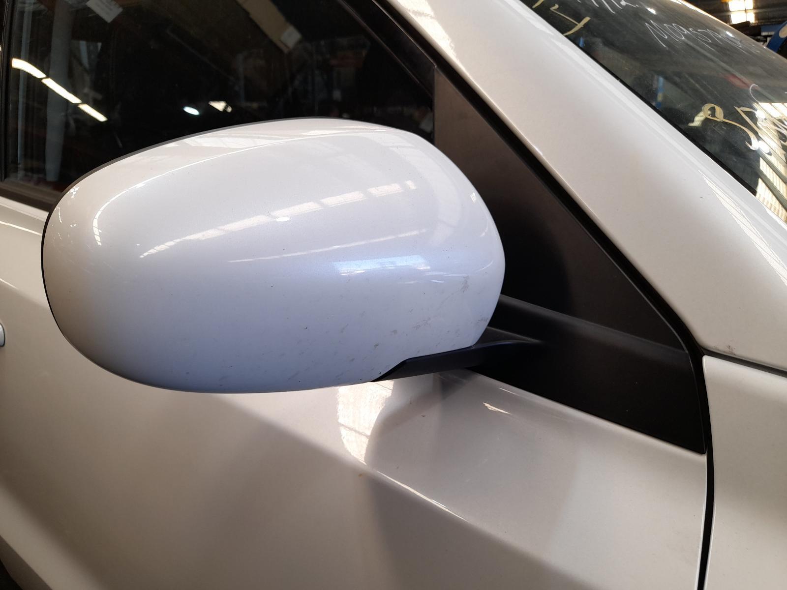 View Auto part Right Door Mirror Suzuki Vitara 2021