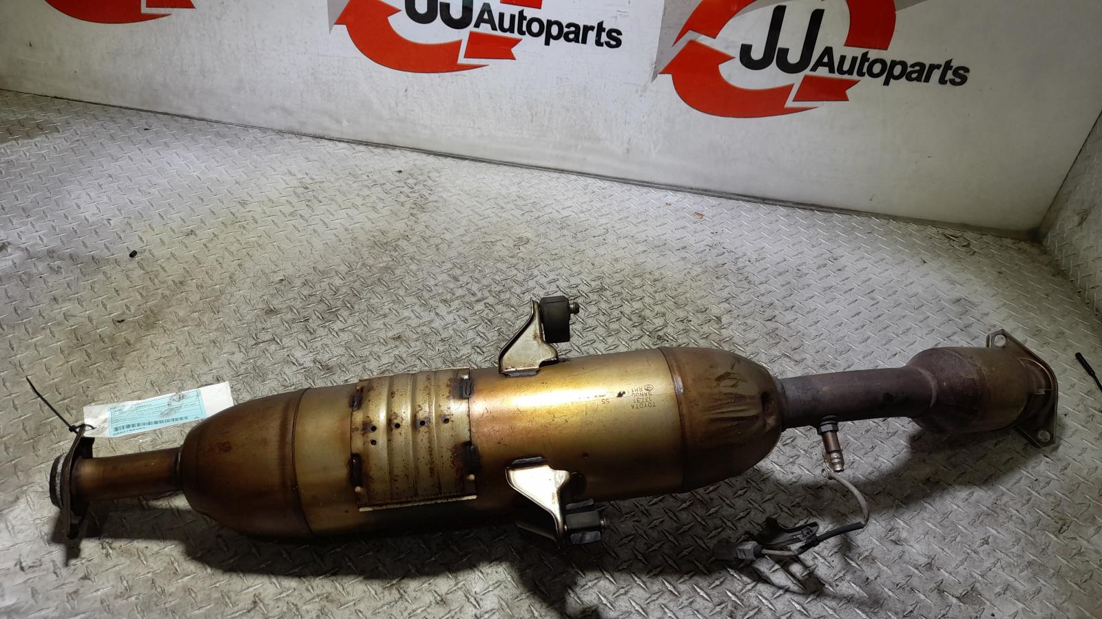 View Auto part Catalytic Converter Toyota Corolla 2015