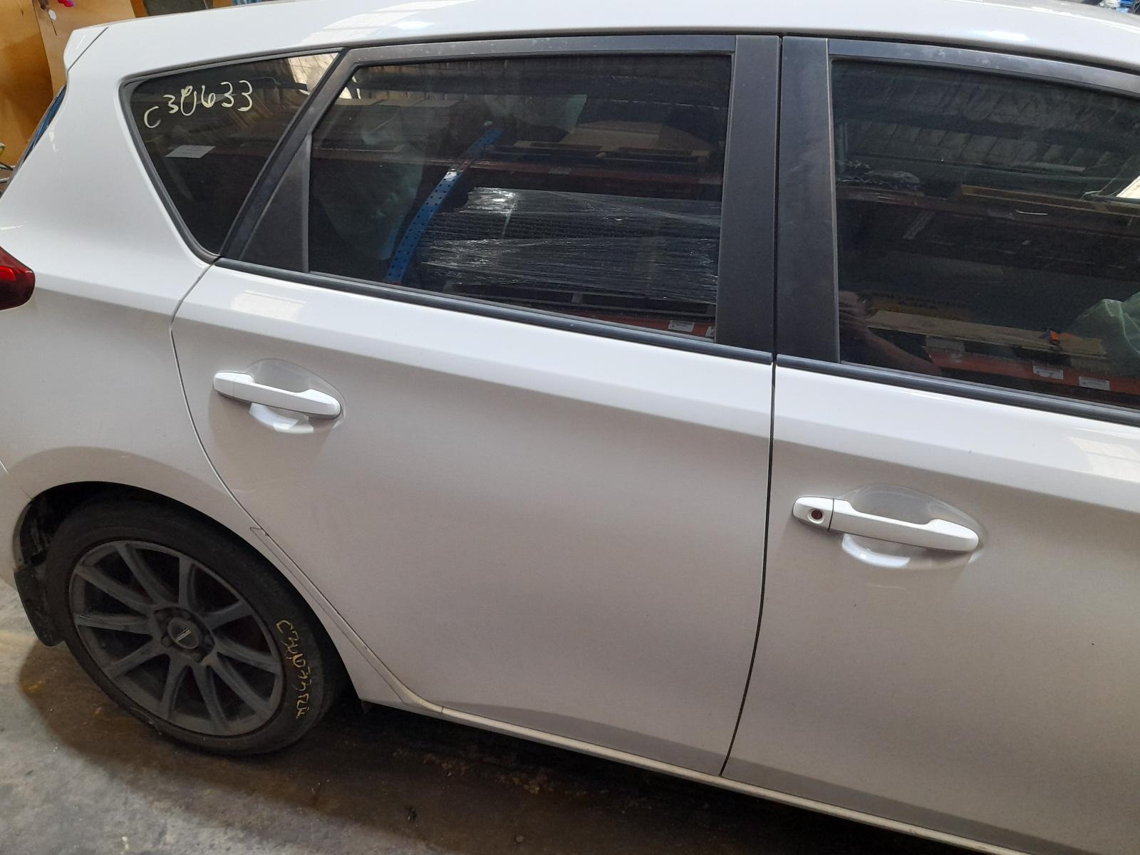 View Auto part Right Rear Door Sliding Toyota Corolla 2015