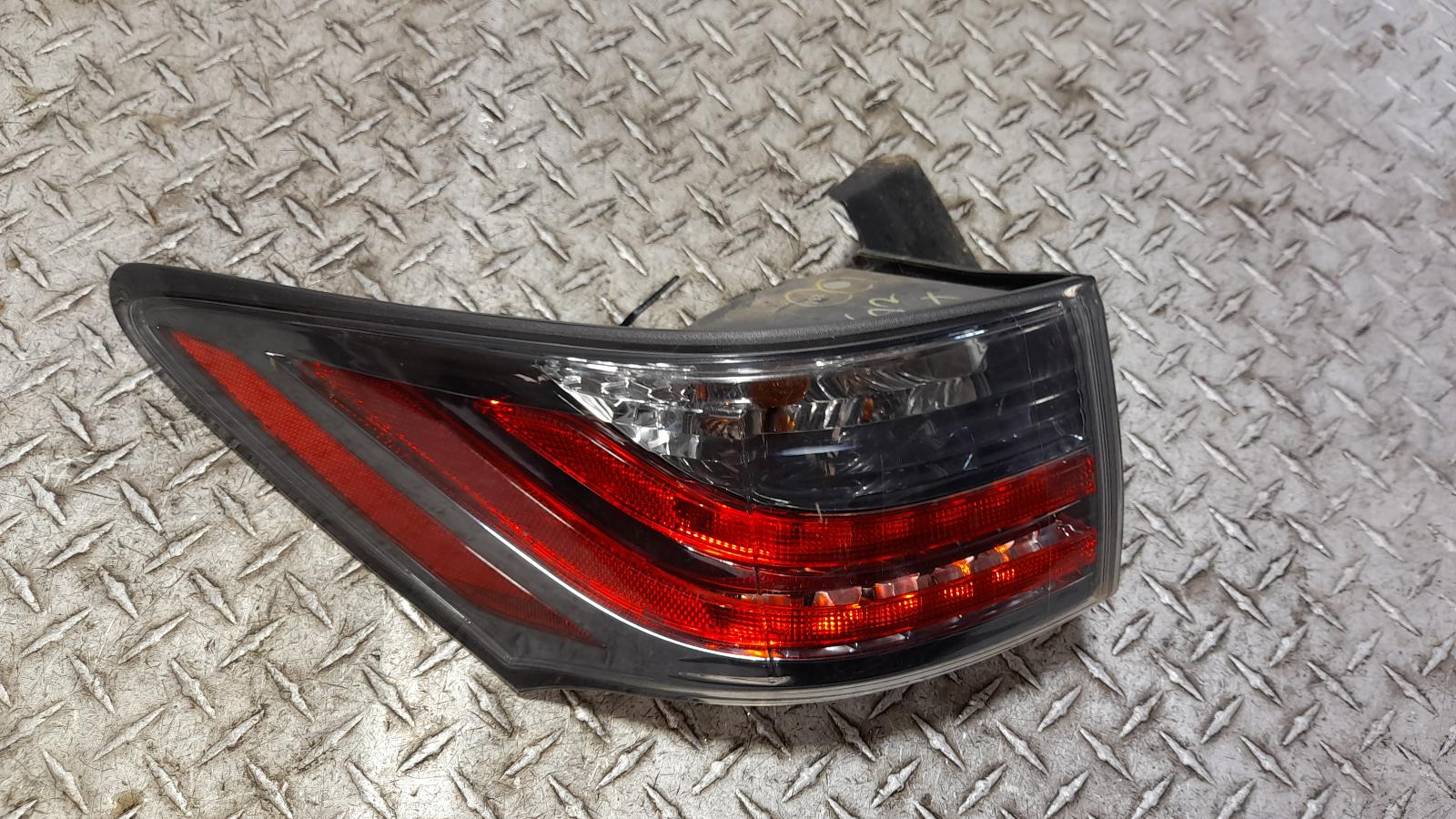 View Auto part Left Taillight Lexus Ct200h 2012