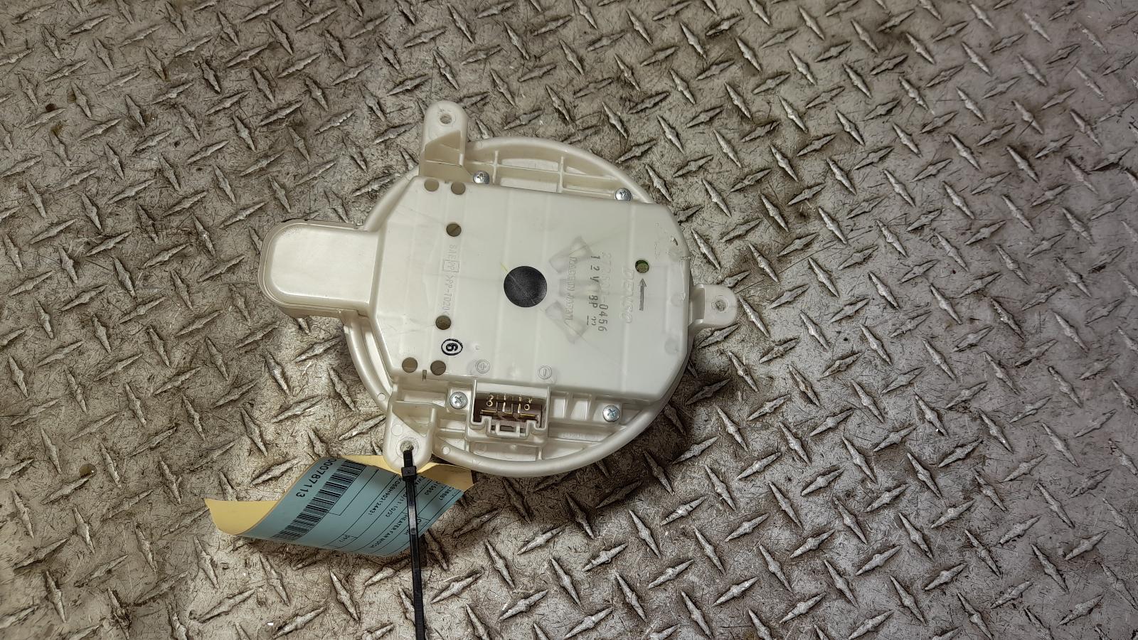 View Auto part Heater Fan Motor Lexus Ct200h 2012