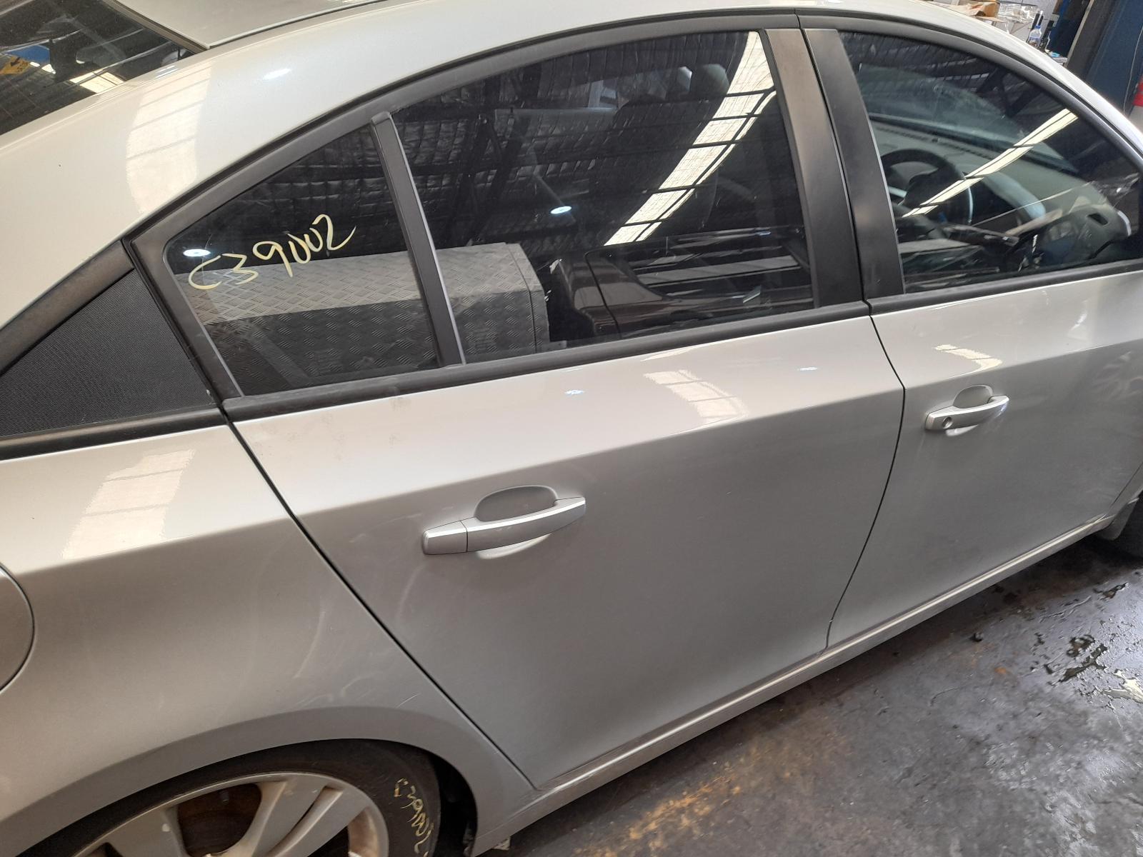 View Auto part Right Rear Door Sliding Holden Cruze 2015