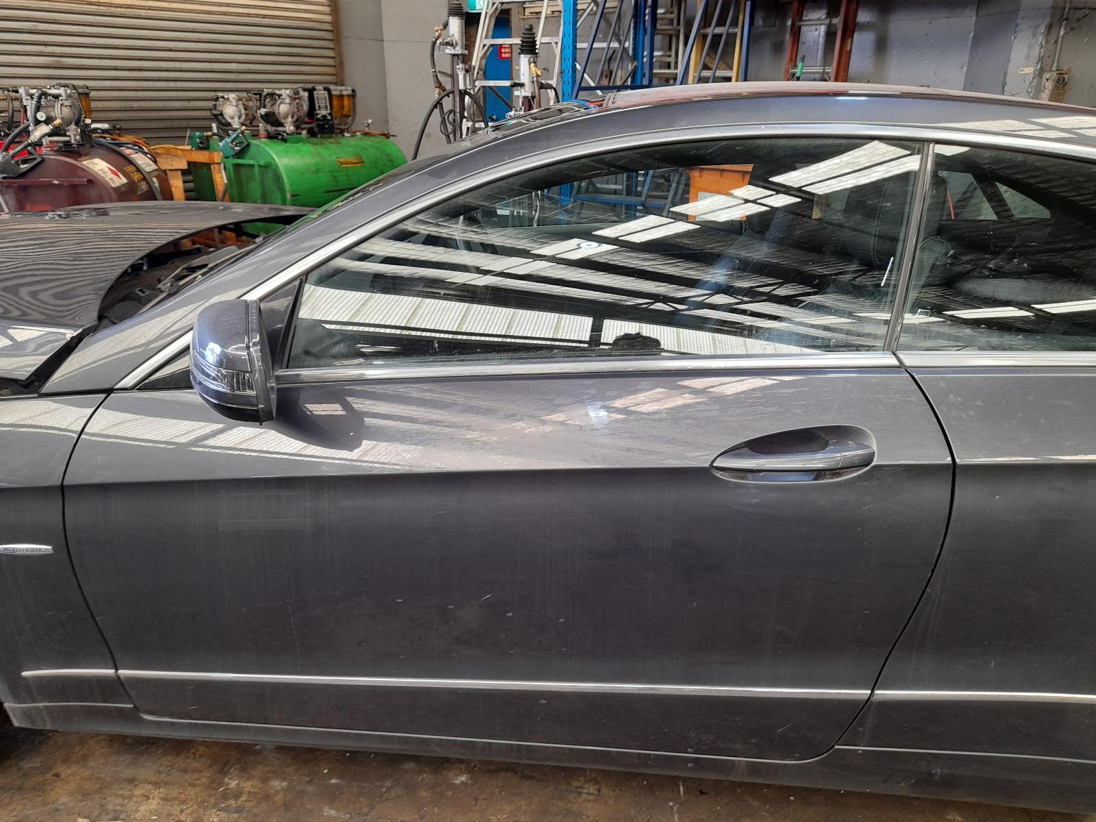 View Auto part Left Front Window Reg/Motor Mercedes E Class 2011