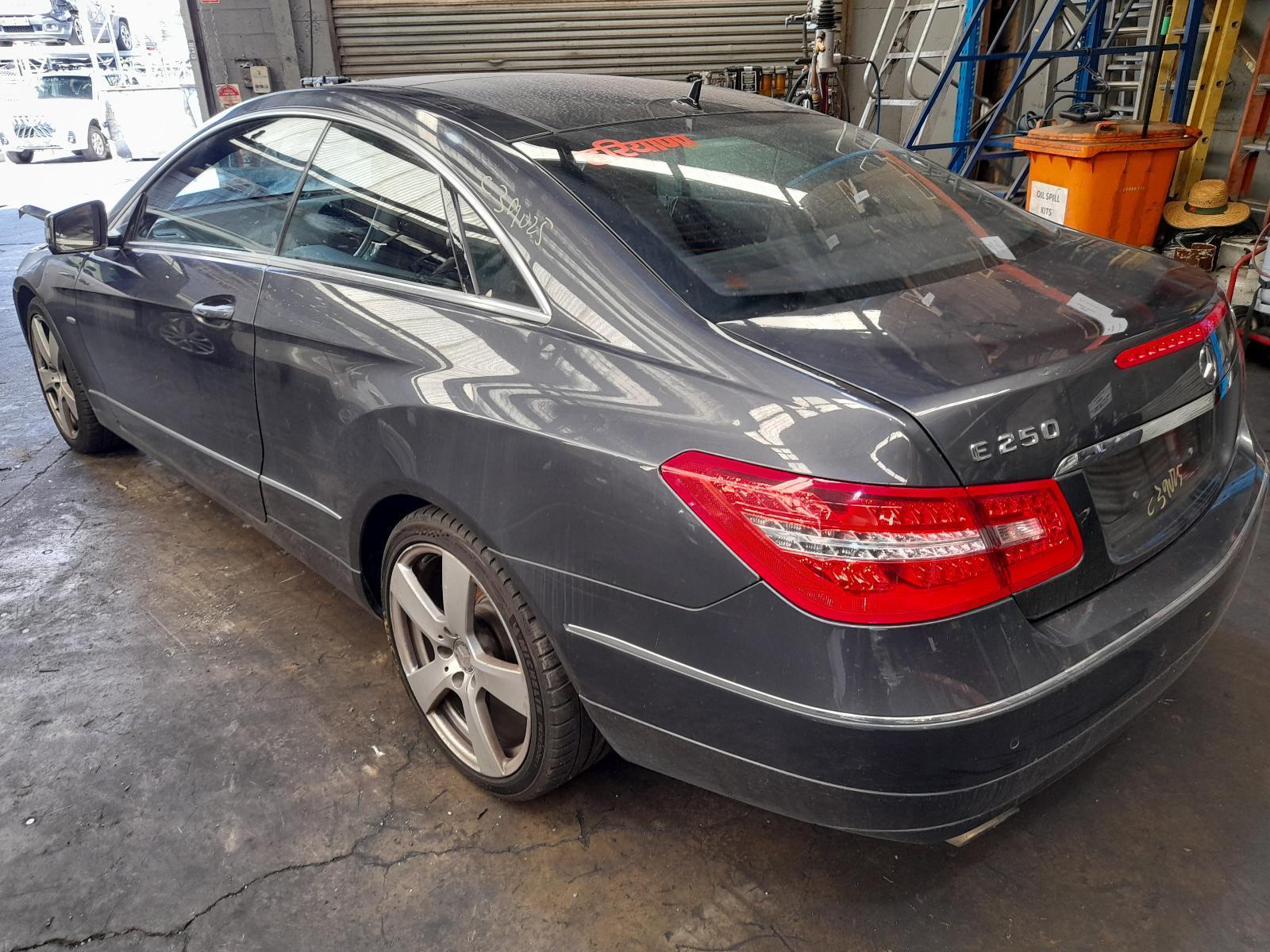 View Auto part Left Rear Wnd Reg/Motor Mercedes E Class 2011