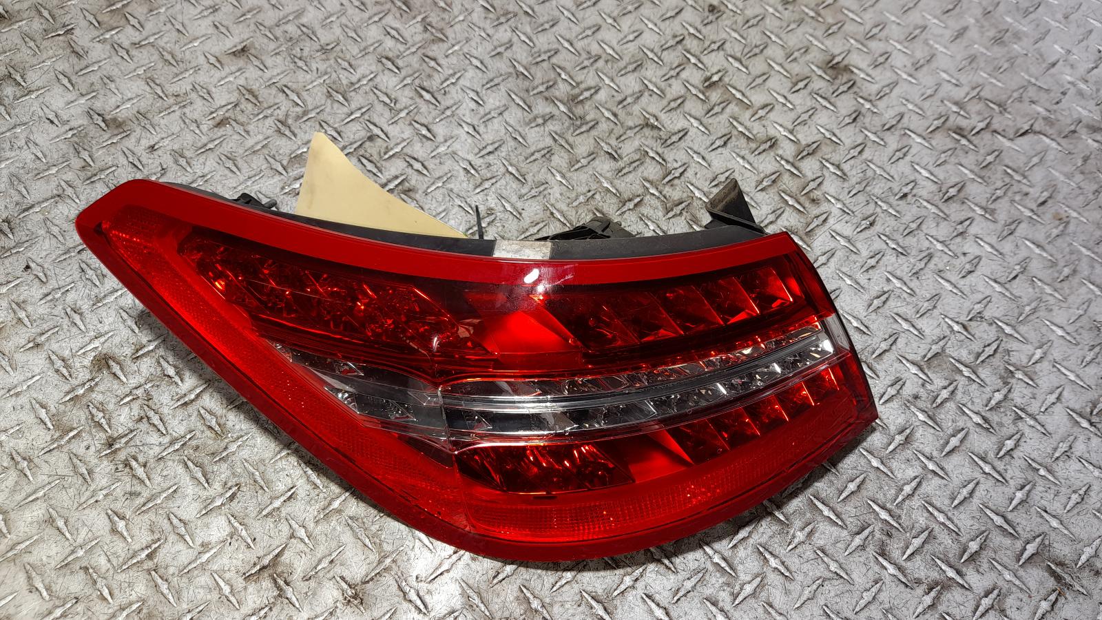 View Auto part Left Taillight Mercedes E Class 2011
