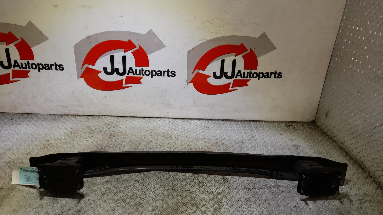 View Auto part R/Bar Bracket/Reinfo Mercedes E Class 2011