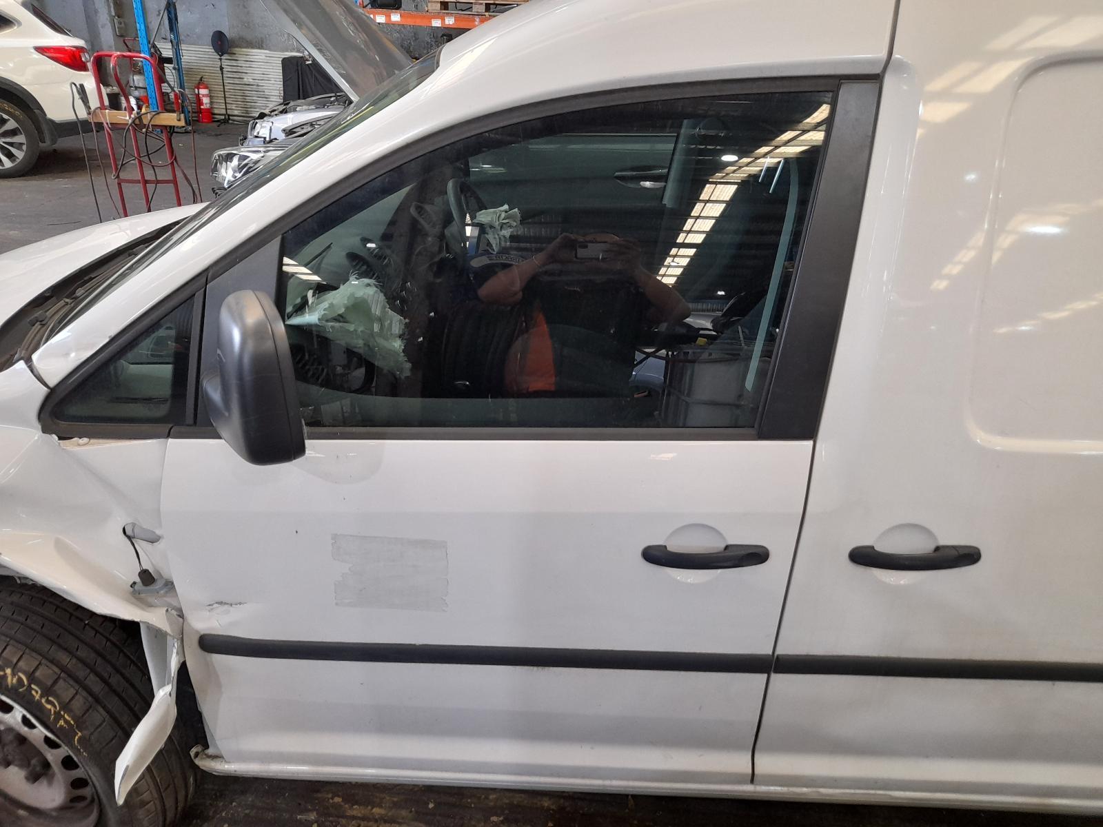 View Auto part Left Front Door Window Volkswagen Caddy 2014