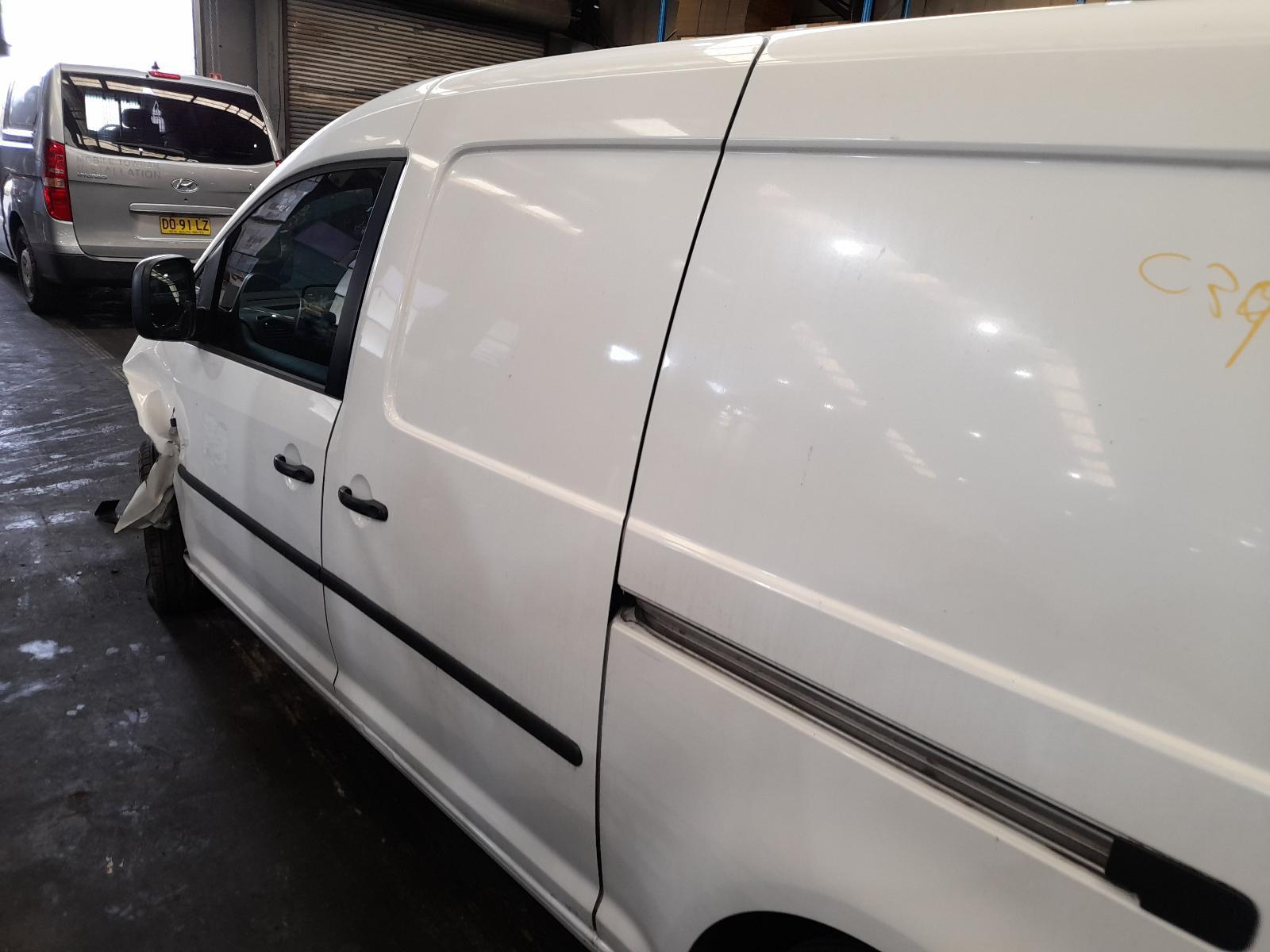 View Auto part Left Rear Door/Sliding Volkswagen Caddy 2014