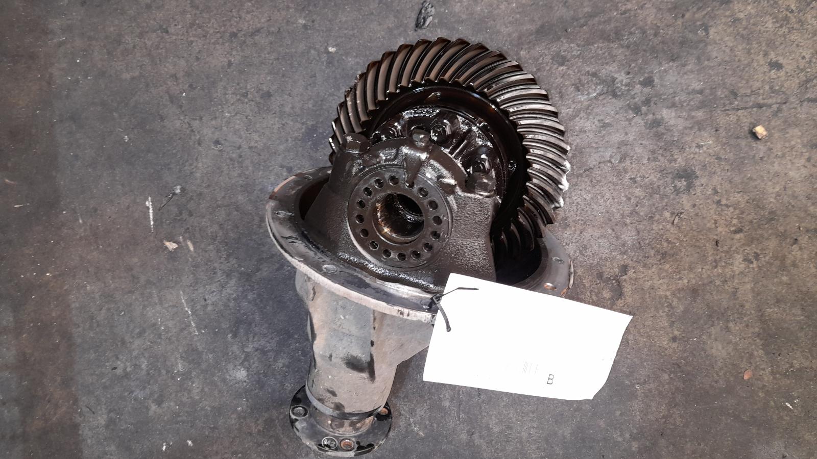 View Auto part Differential Centre Hyundai Iload/imax 2019