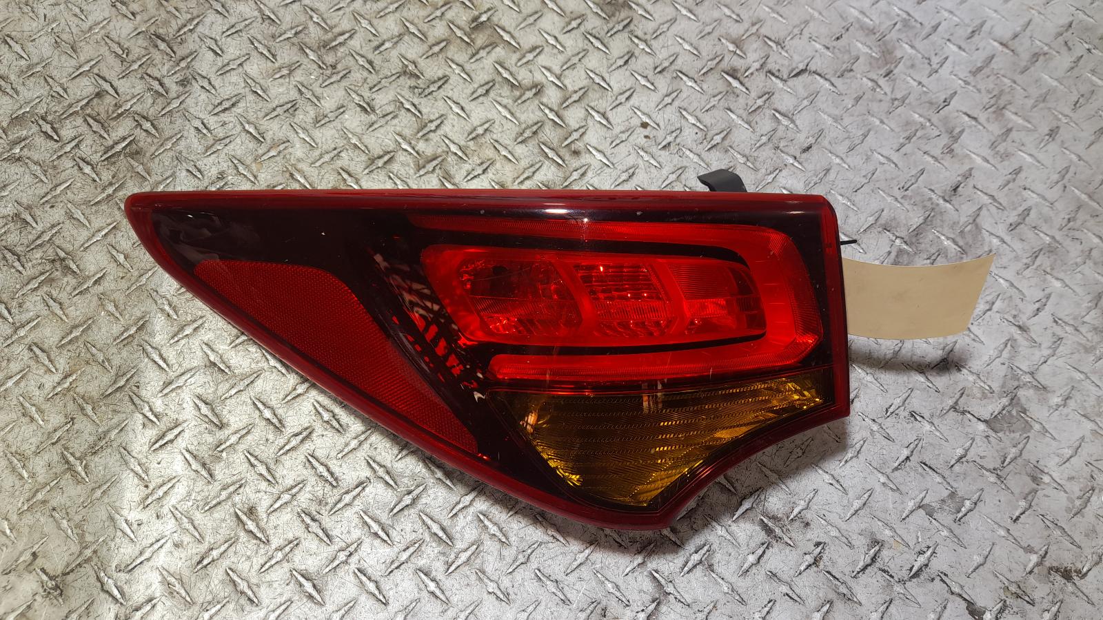 View Auto part Left Taillight Hyundai Santa Fe 2017