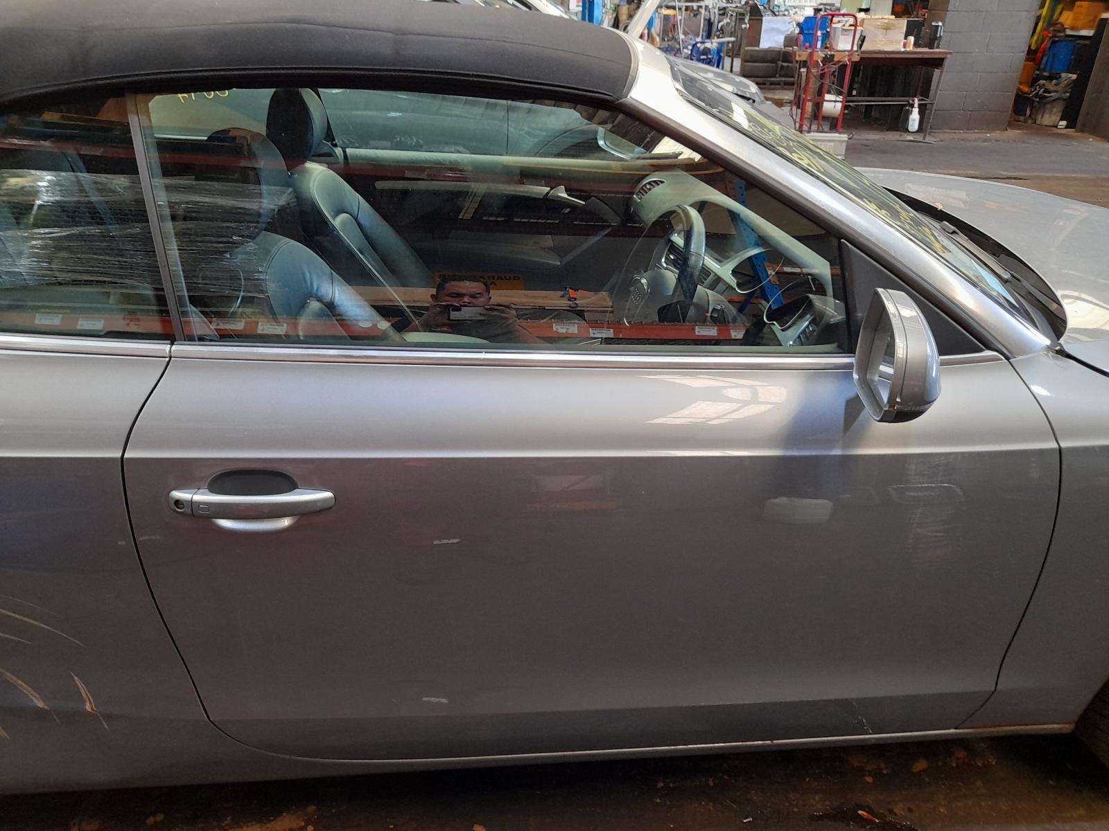 View Auto part Right Front Door Audi A5 2010