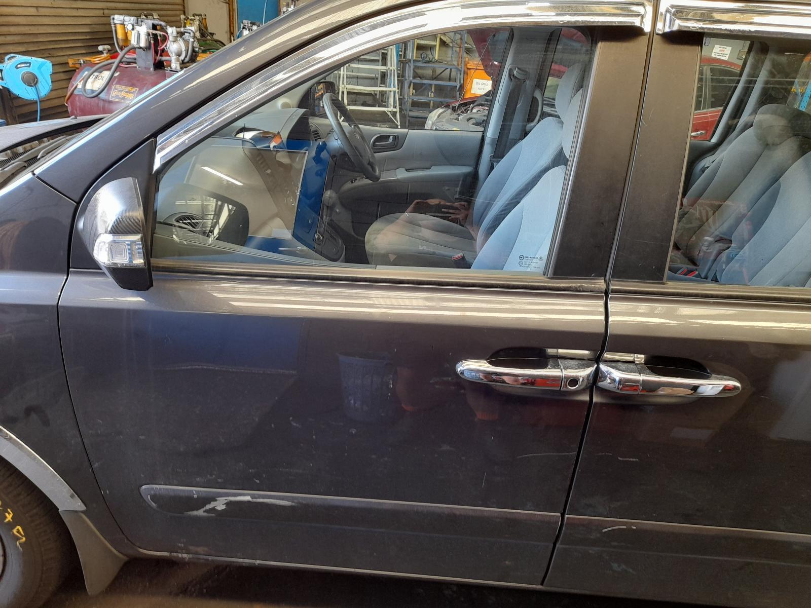 View Auto part Left Front Door Window Kia Carnival/grand Carnival 2011