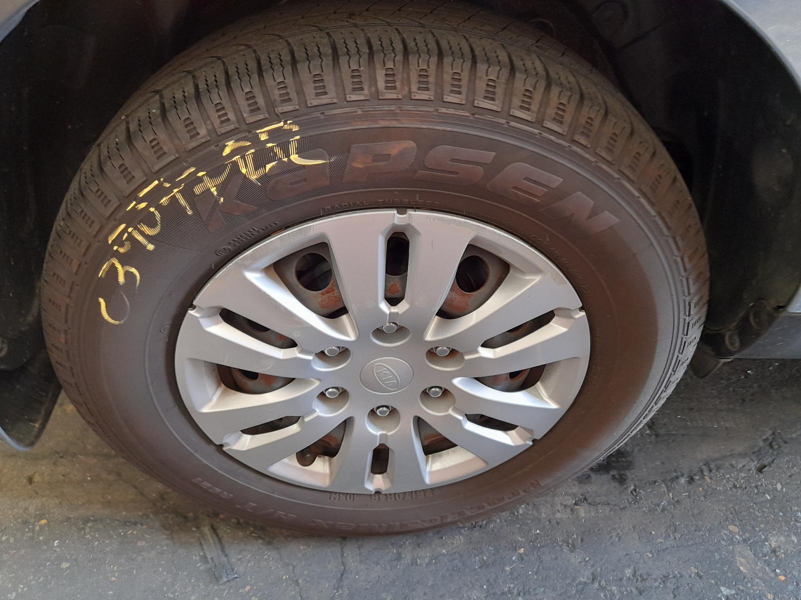 View Auto part Wheel Standard/Steel Kia Carnival/grand Carnival 2011