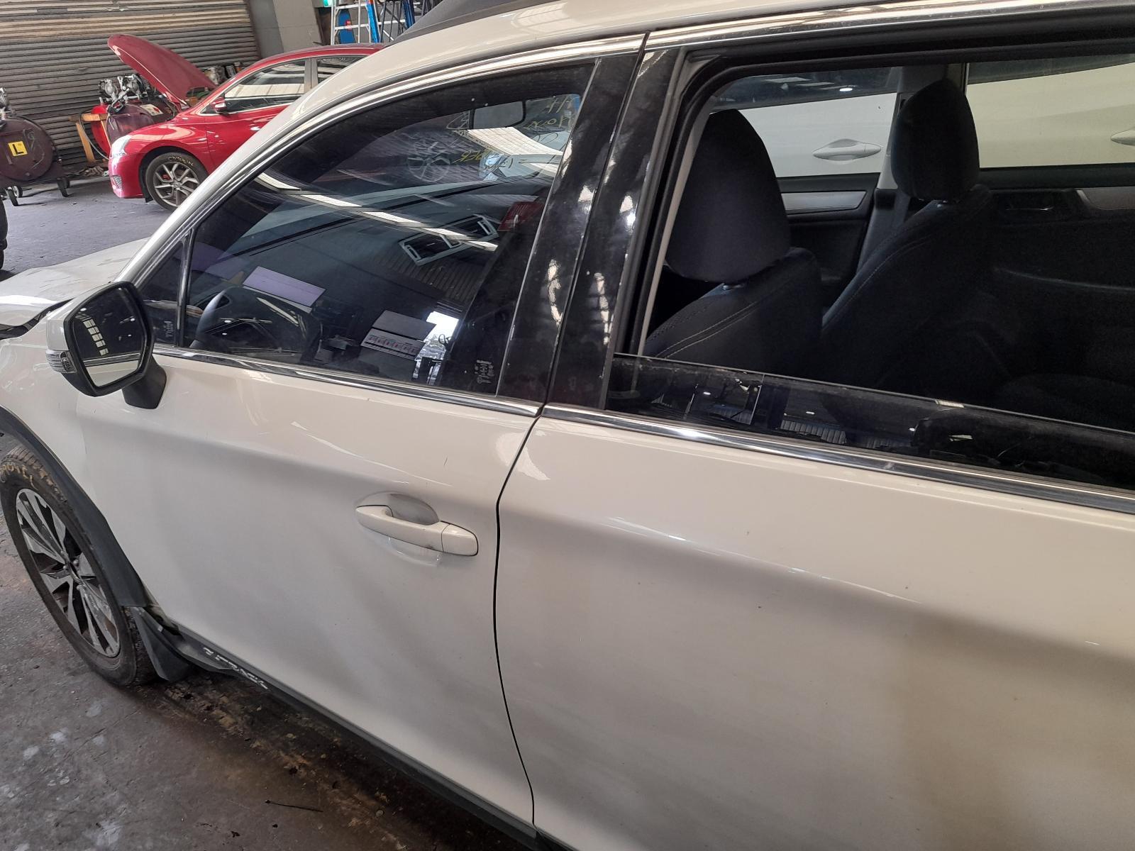 View Auto part Left Front Window Reg/Motor Subaru Outback 2015