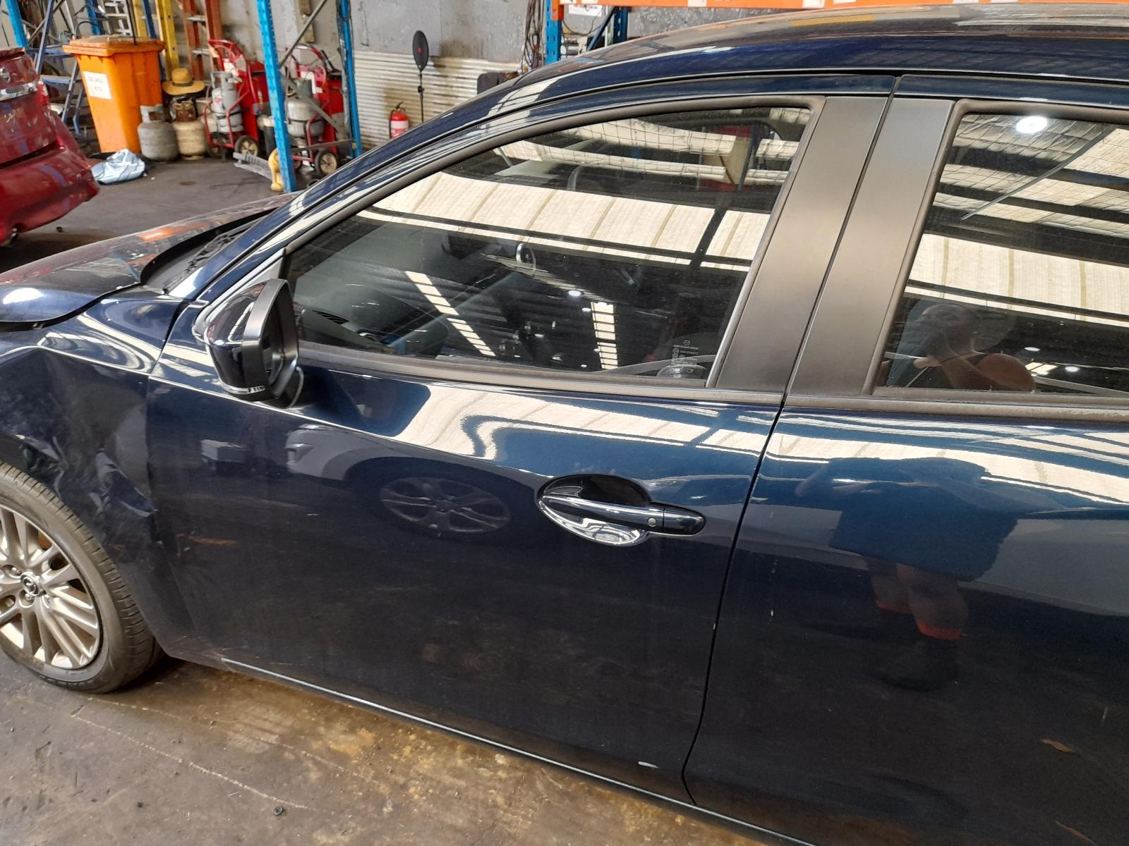 View Auto part Left Front Window Reg/Motor Mazda 2 2020