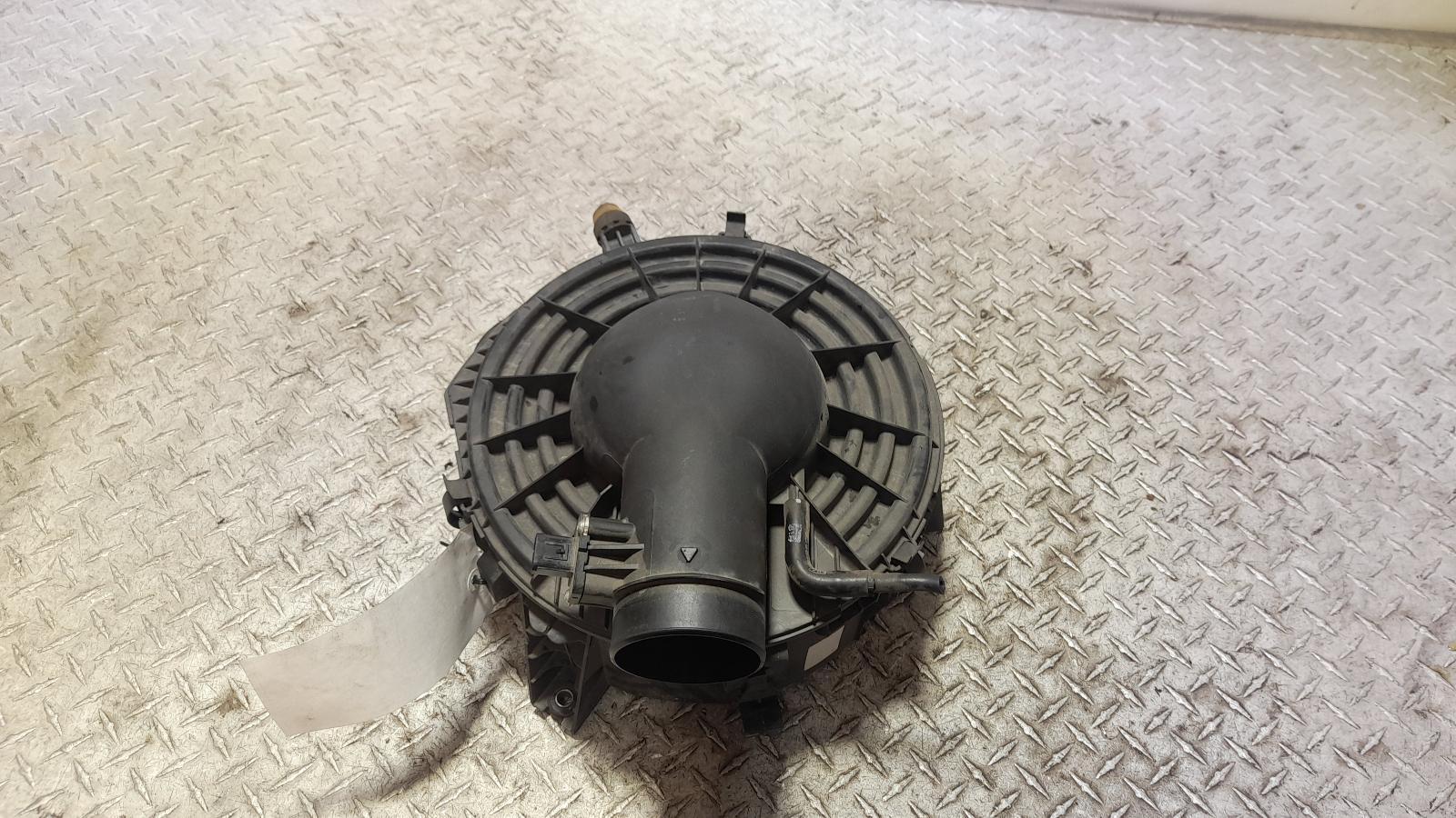 View Auto part Air Cleaner/Box Ford Ranger 2021