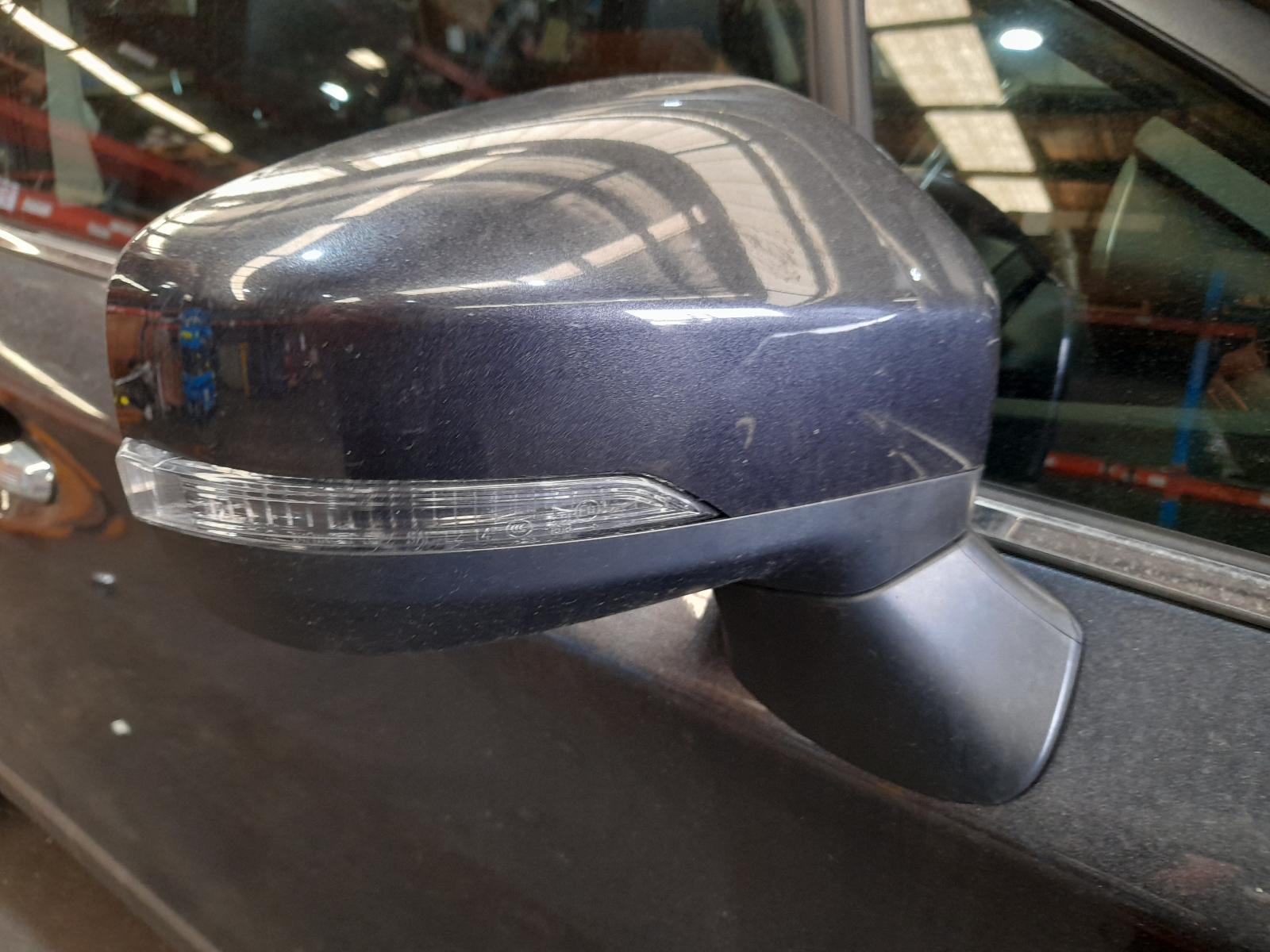 View Auto part Right Door Mirror Subaru Xv 2018