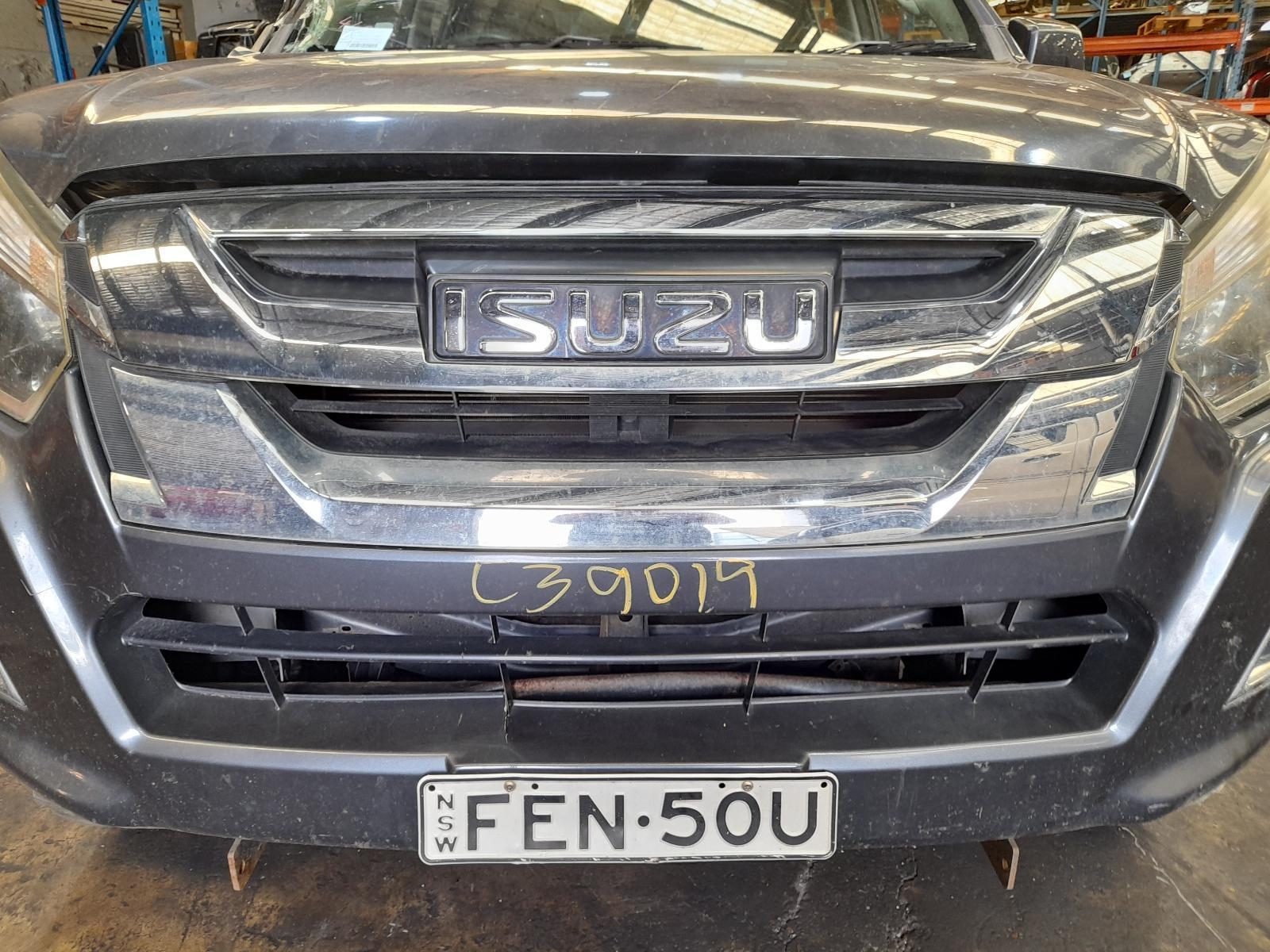 View Auto part Grille Isuzu Dmax 2018