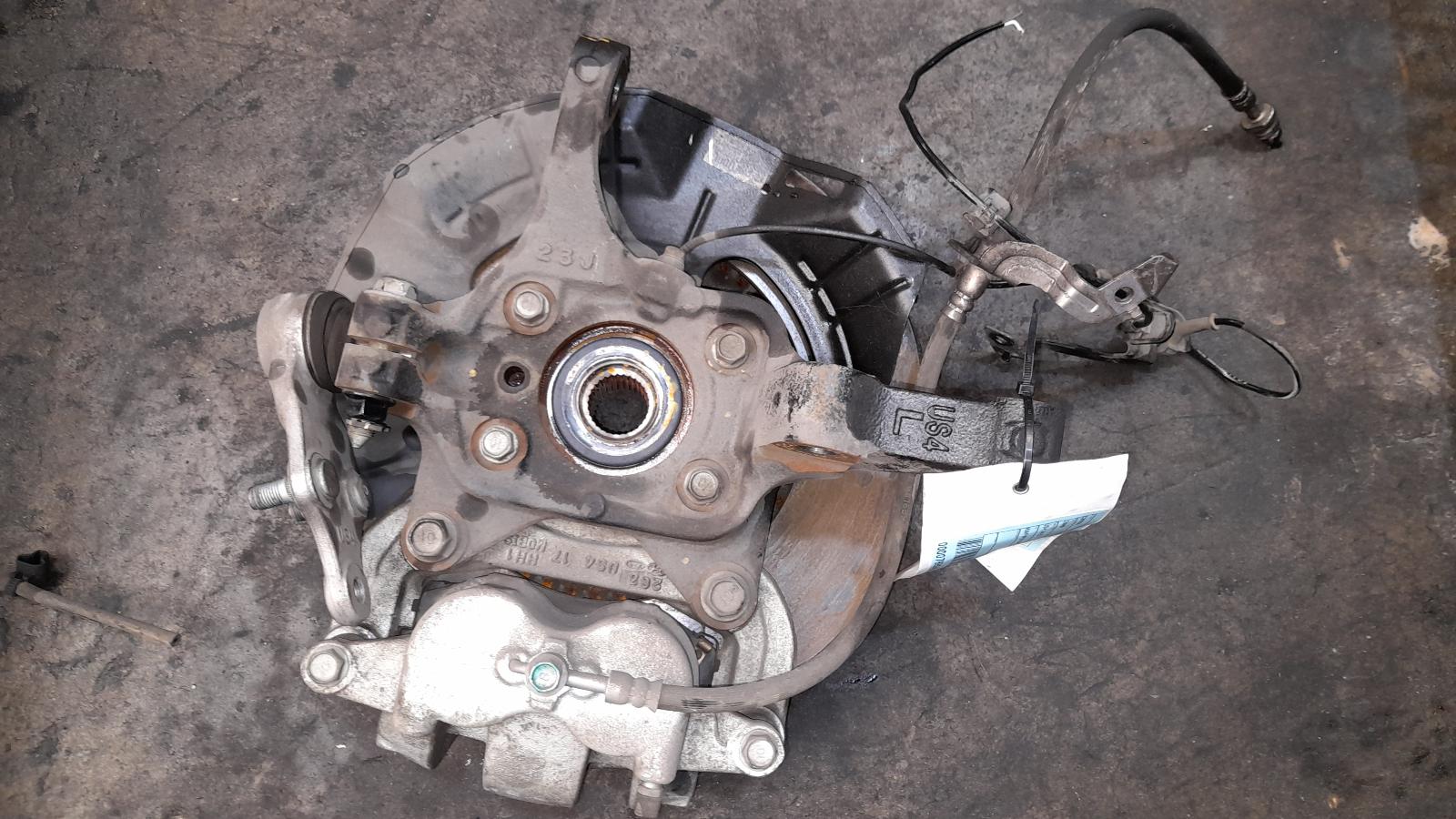 View Auto part Left Front Hub Assembly Hyundai Staria 2022