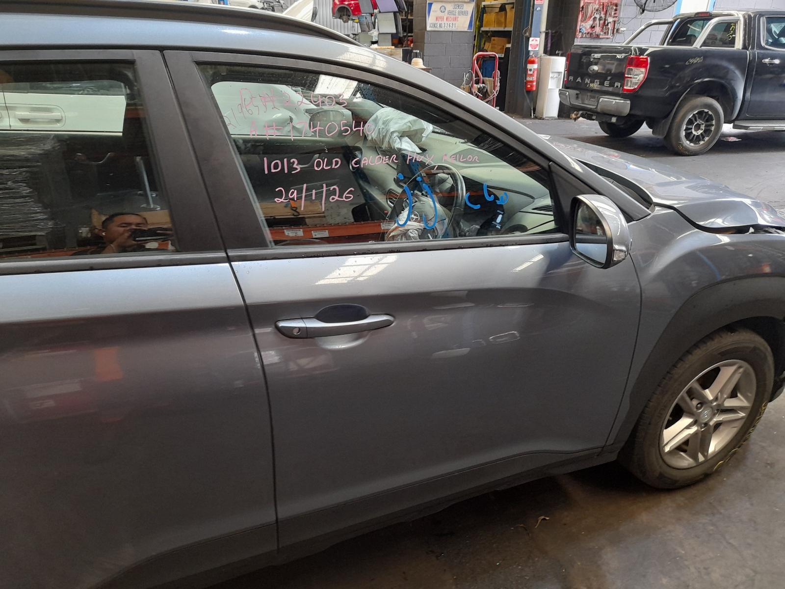 View Auto part Right Front Window Reg/Motor Hyundai Kona 2019