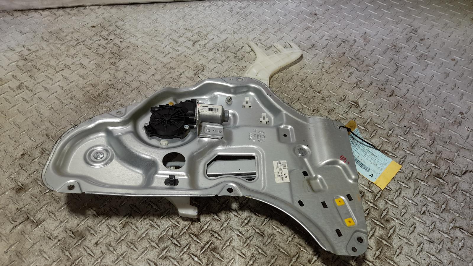 View Auto part Left Rear Wnd Reg/Motor Hyundai Ix35 2014