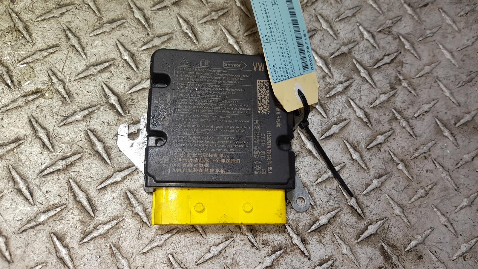 View Auto part Airbag Module/Sensor Audi A3 2014