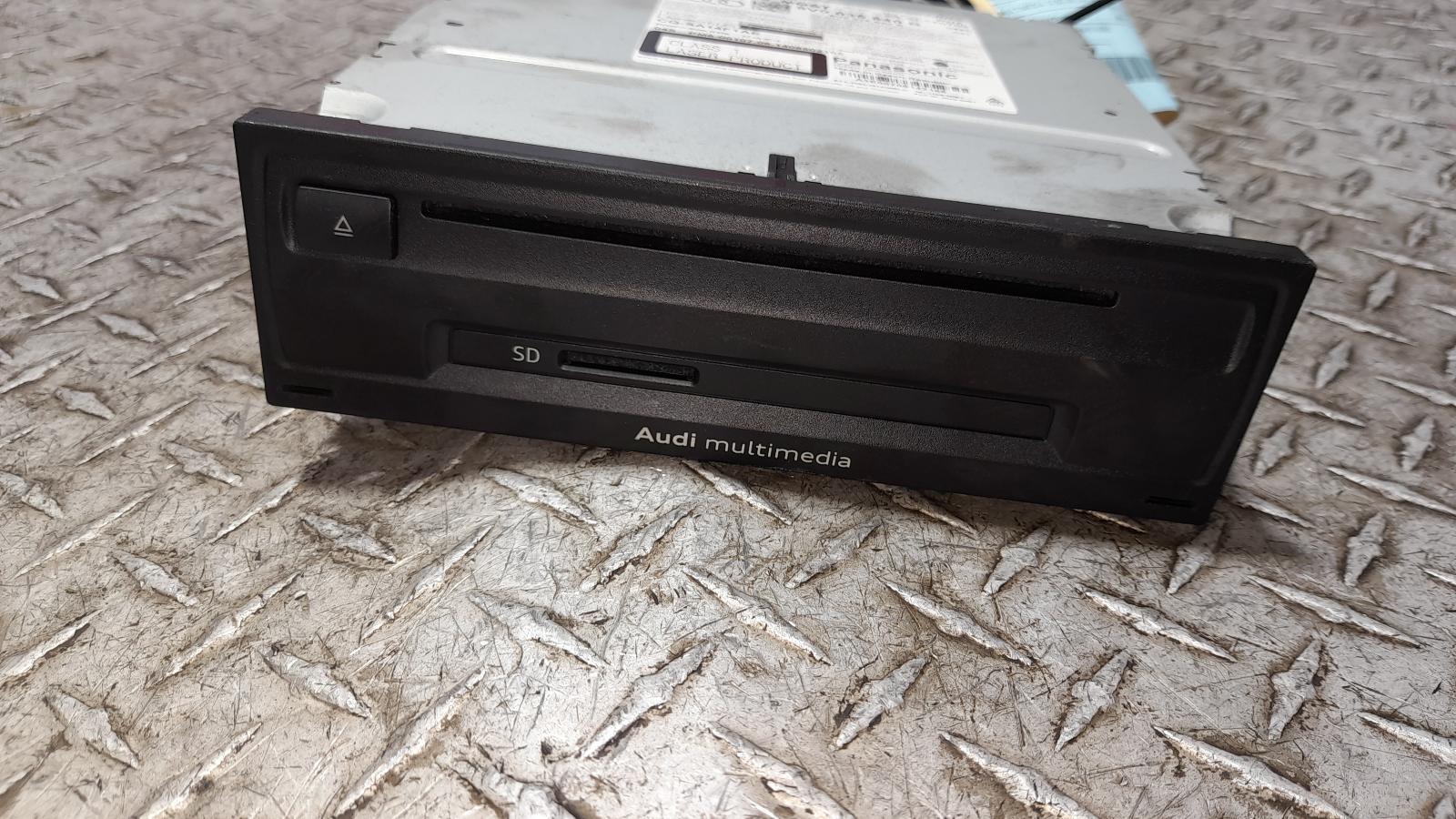 View Auto part Radio/Cd/Dvd/Sat/Tv Audi A3 2014