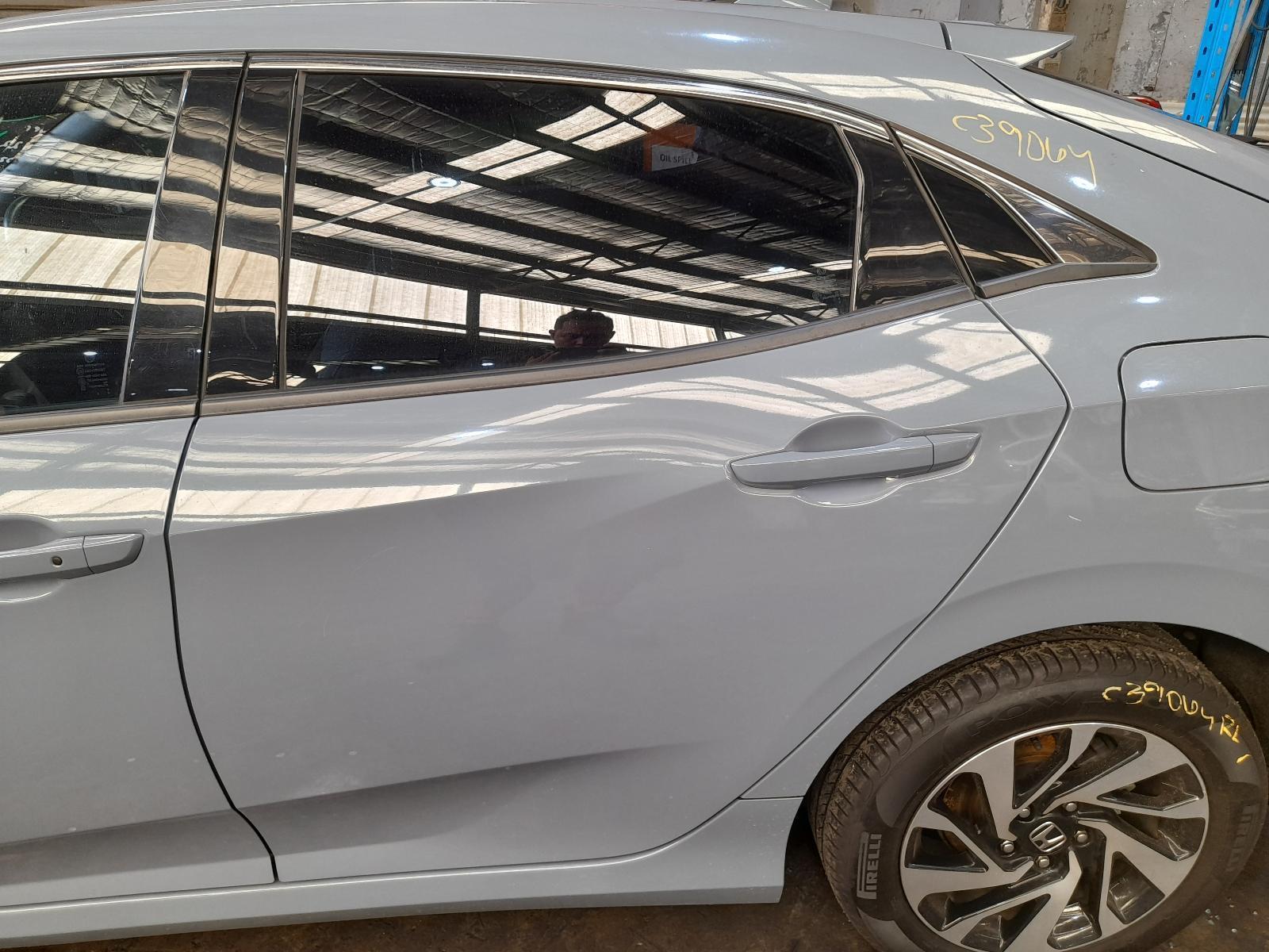 View Auto part Left Rear Door/Sliding Honda Civic 2018