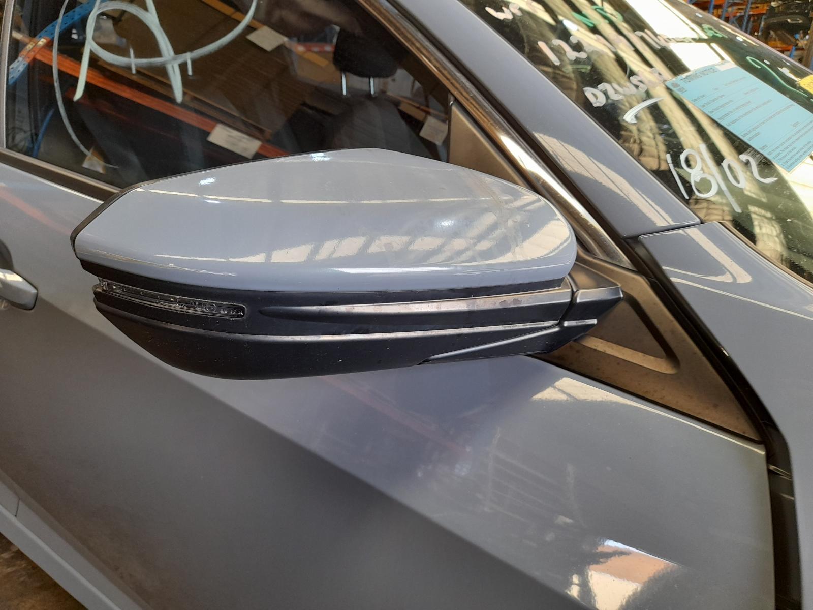 View Auto part Right Door Mirror Honda Civic 2018