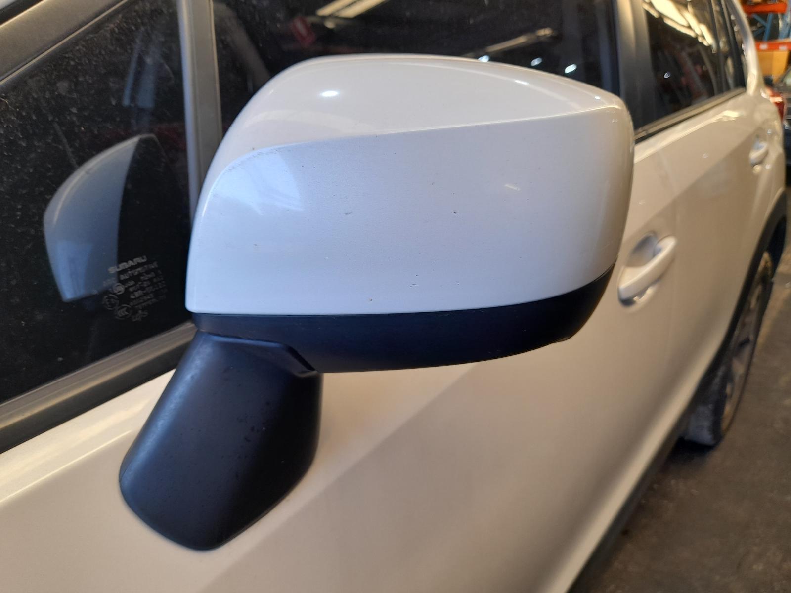 View Auto part Left Door Mirror Subaru Xv 2013