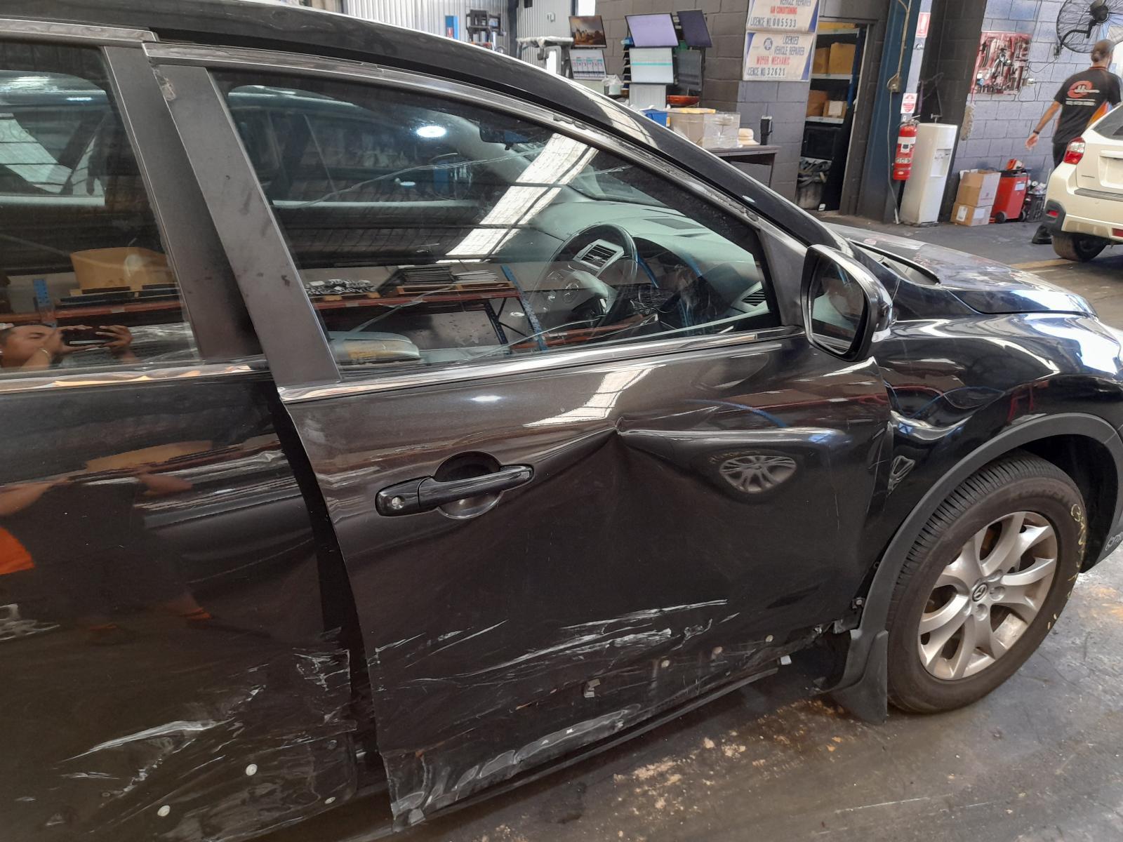 View Auto part Right Front Door Window Mazda Cx9 2015