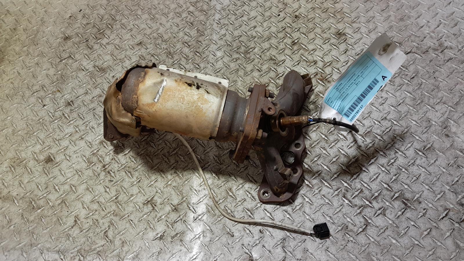 View Auto part Catalytic Converter Nissan Altima 2014