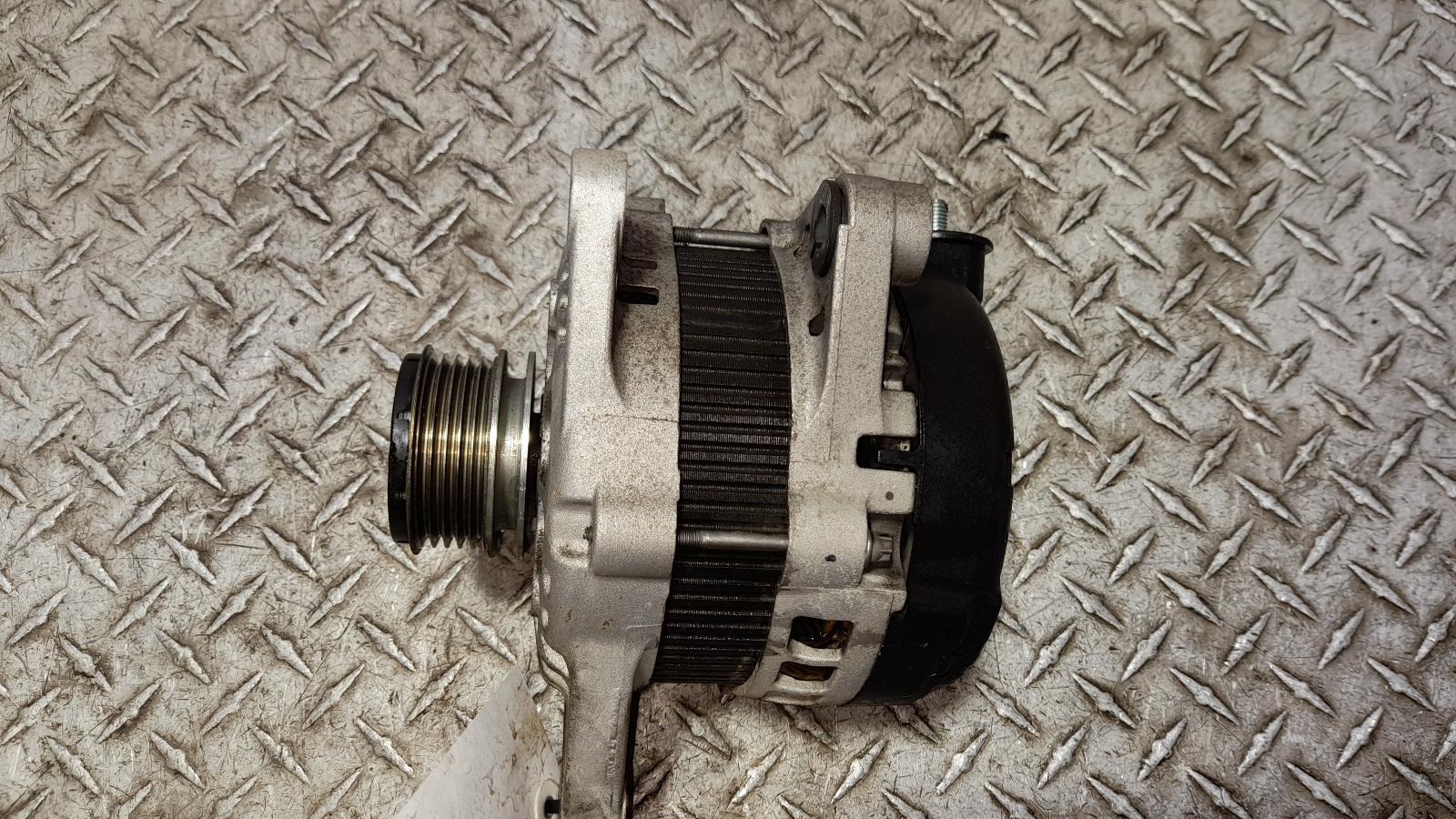 View Auto part Alternator Hyundai I40 2018