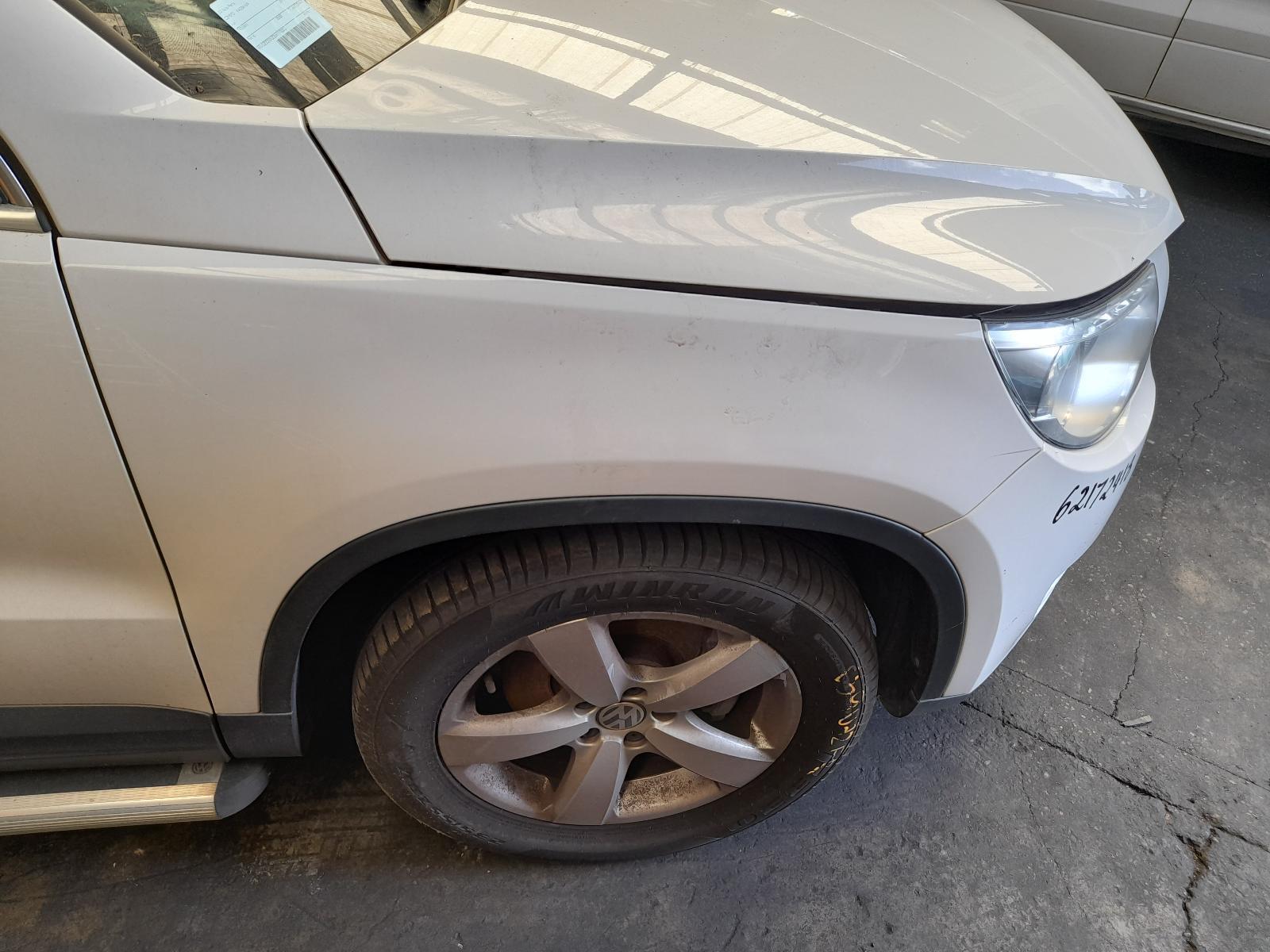 View Auto part Right Guard Volkswagen Tiguan 2010