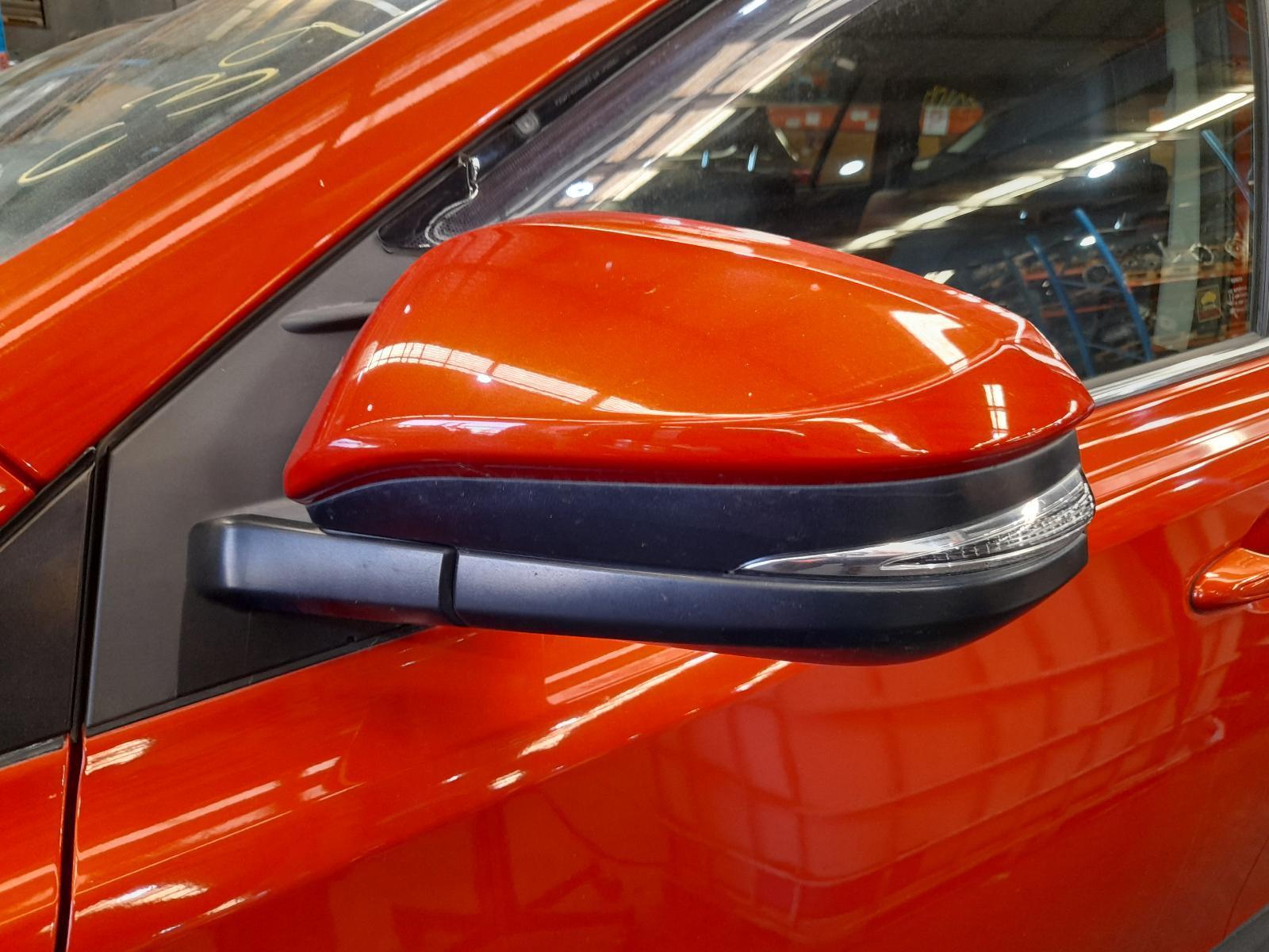 View Auto part Left Door Mirror Toyota Rav4 2015