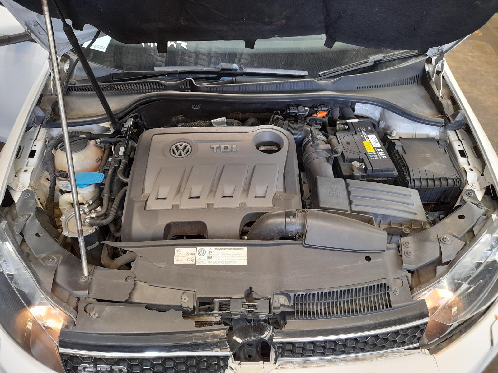 View Auto part Engine Volkswagen Golf 2011