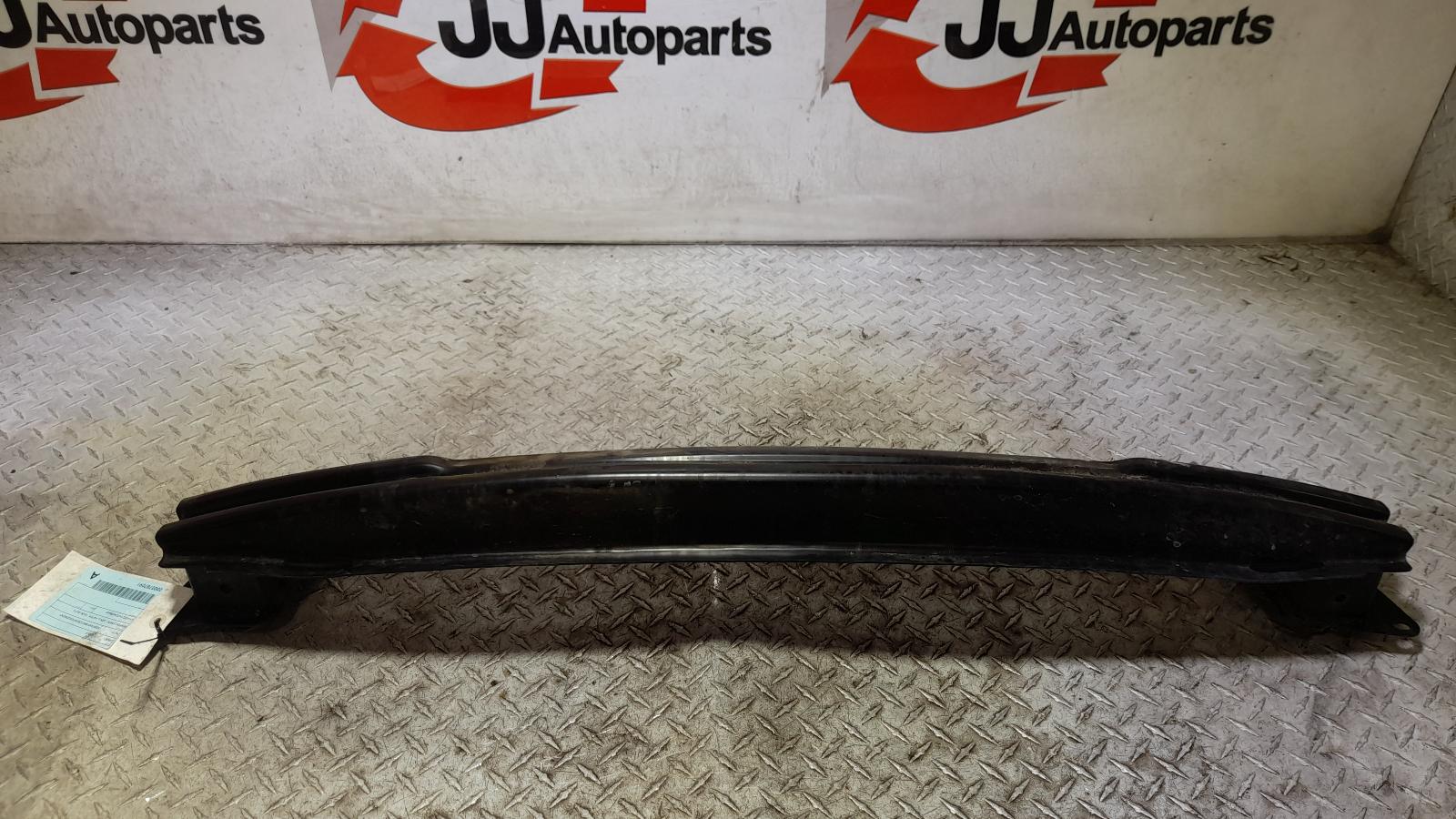 View Auto part R/Bar Bracket/Reinfo Volkswagen Golf 2011