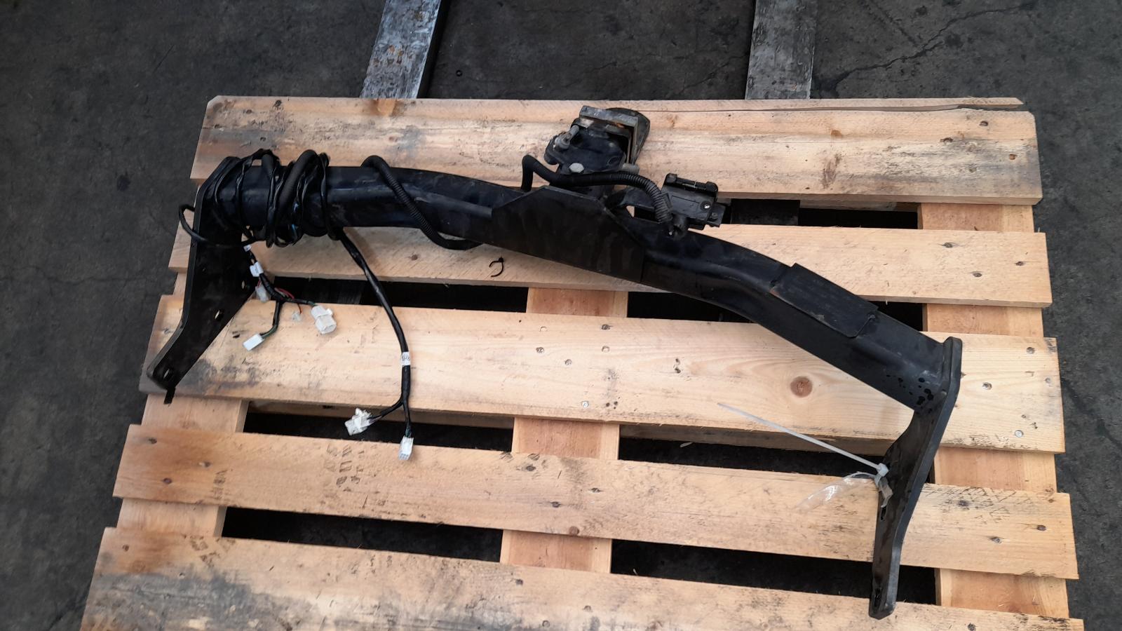 View Auto part Towbar Mazda Cx9 2011