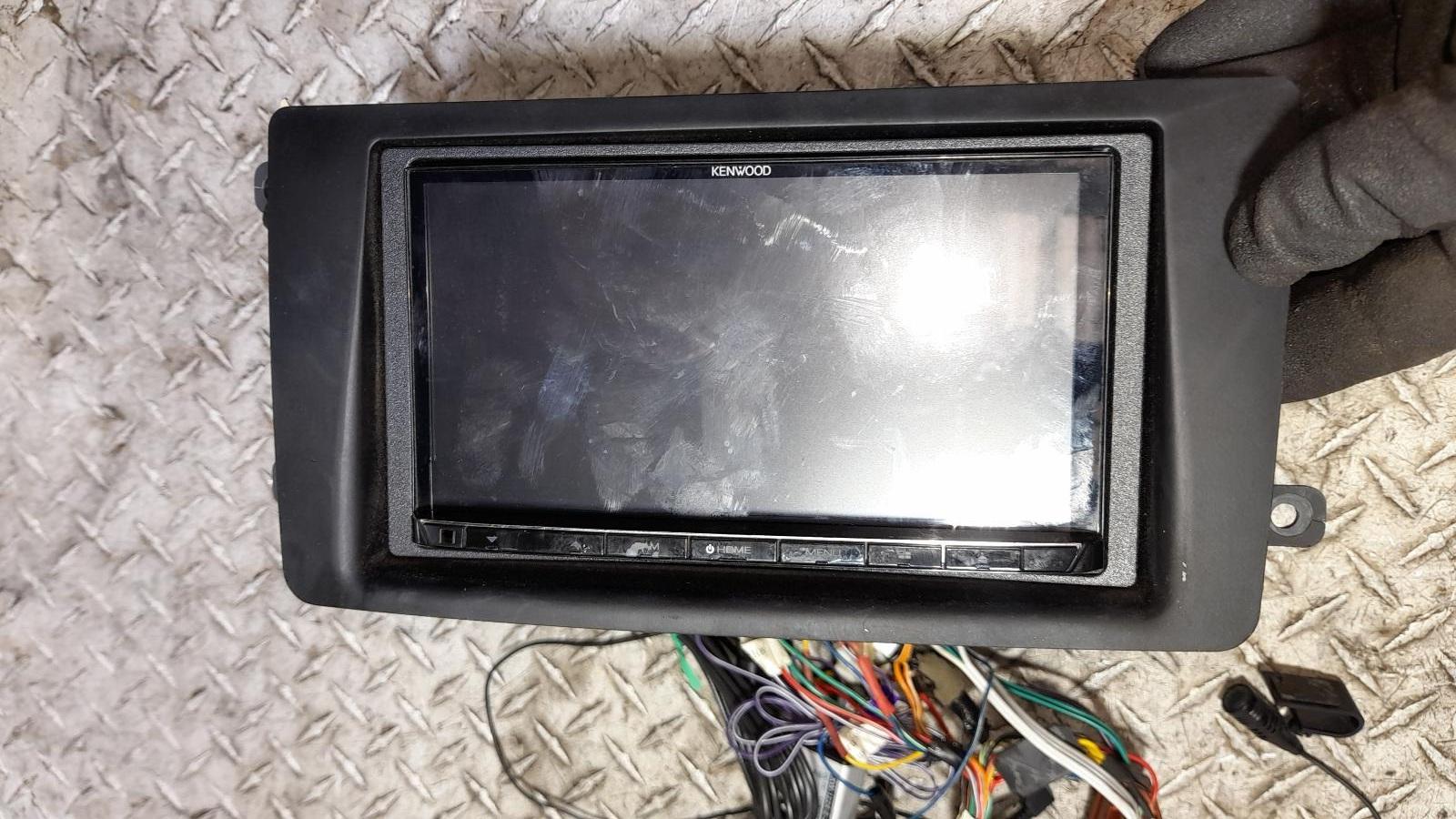 View Auto part Radio/Cd/Dvd/Sat/Tv Mazda Cx9 2011