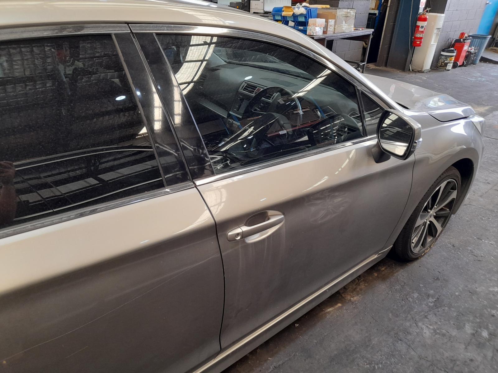 View Auto part Right Front Door Window Subaru Liberty 2015