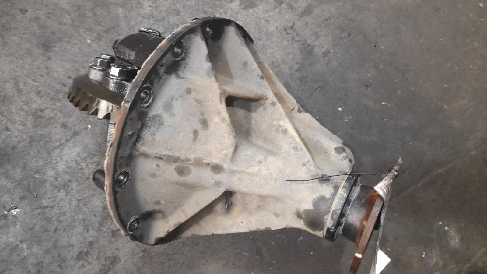 View Auto part Differential Centre Mitsubishi Triton 2015
