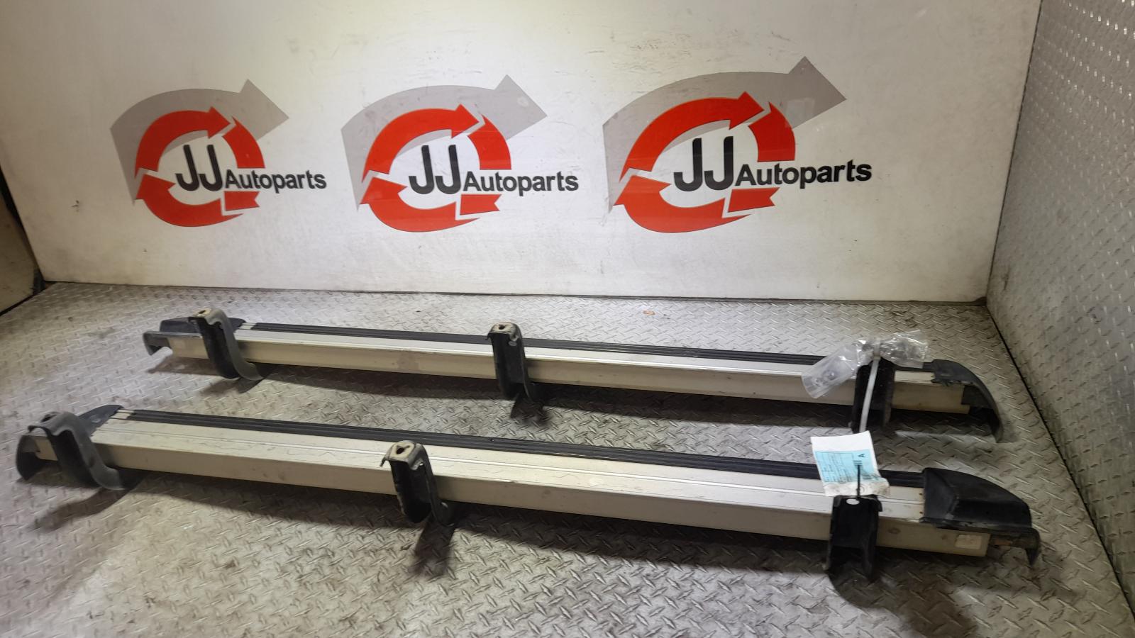 View Auto part Side Step/Skirt Mitsubishi Triton 2015