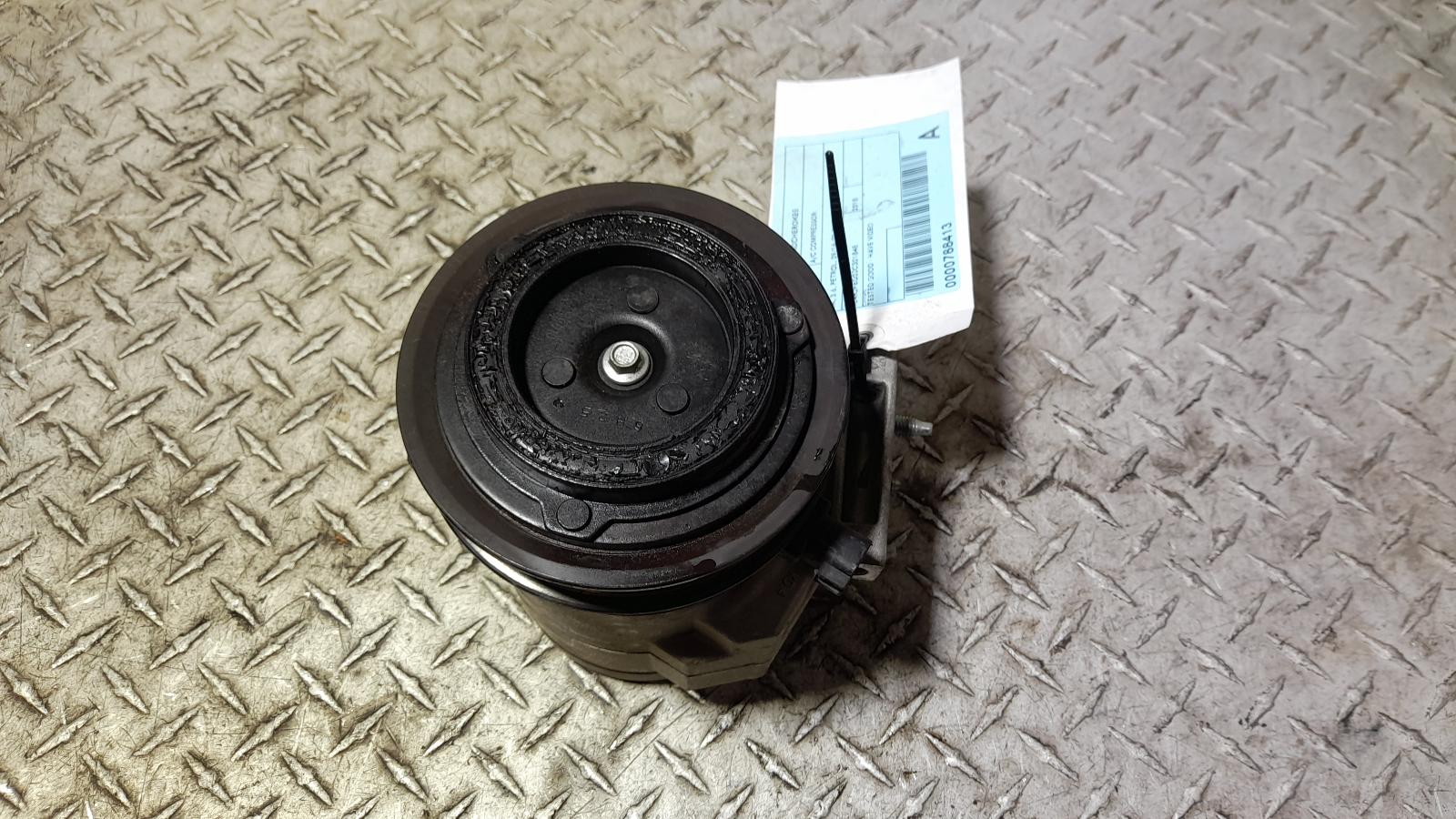 View Auto part A/C Compressor Jeep Grandcherokee 2018